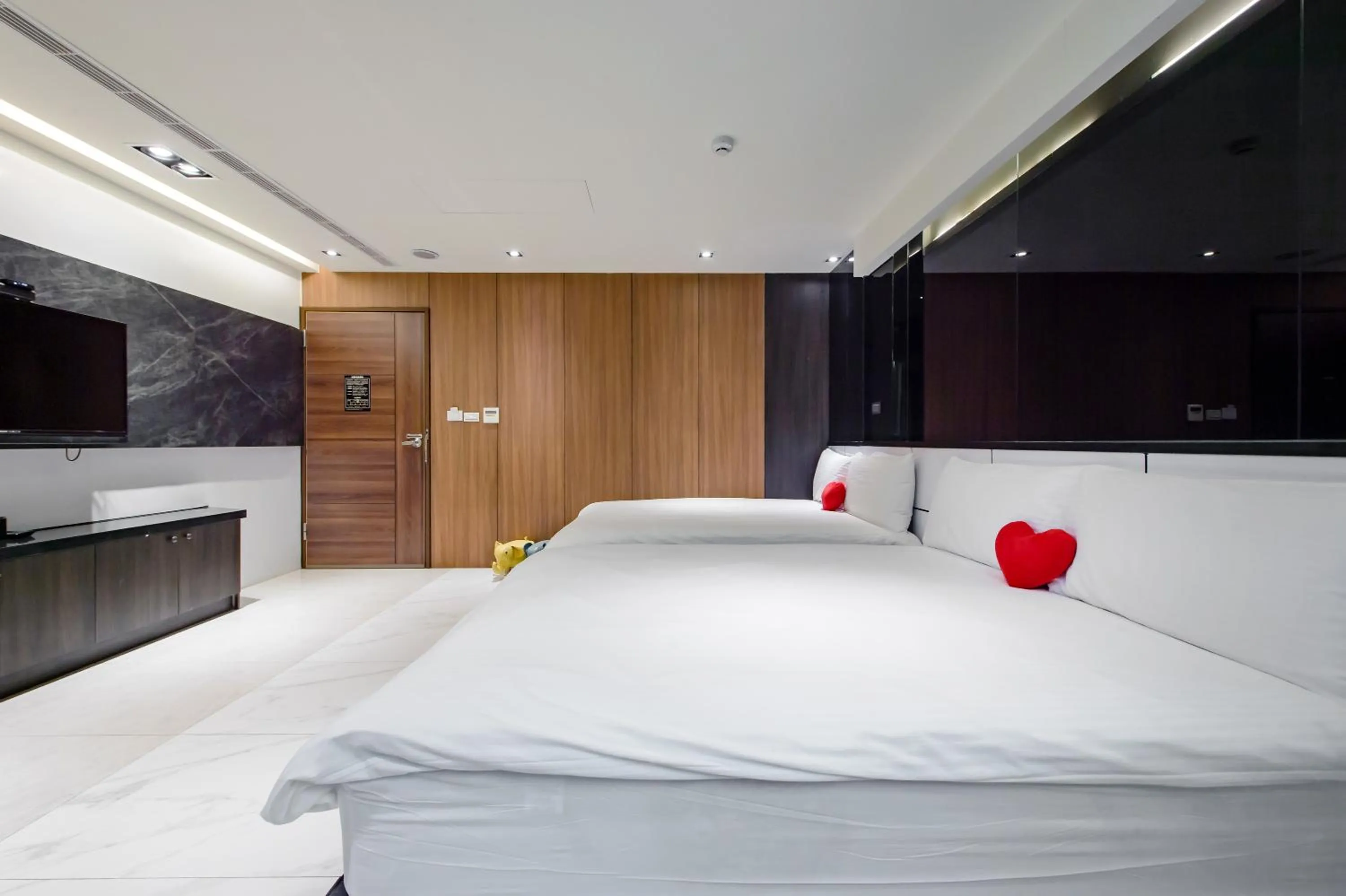 Bed in Sun Moon Tea B&B