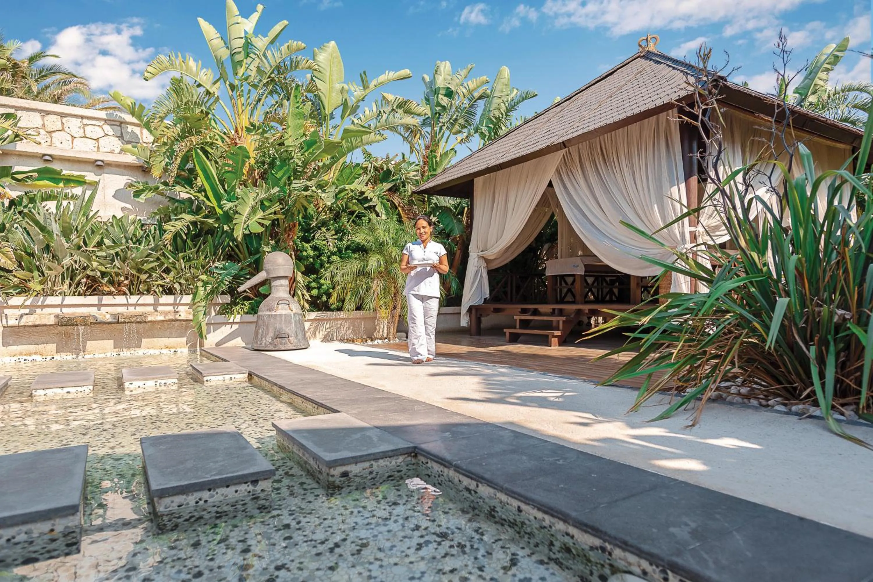 Garden, Swimming Pool in Kairaba Alacati Beach Resort