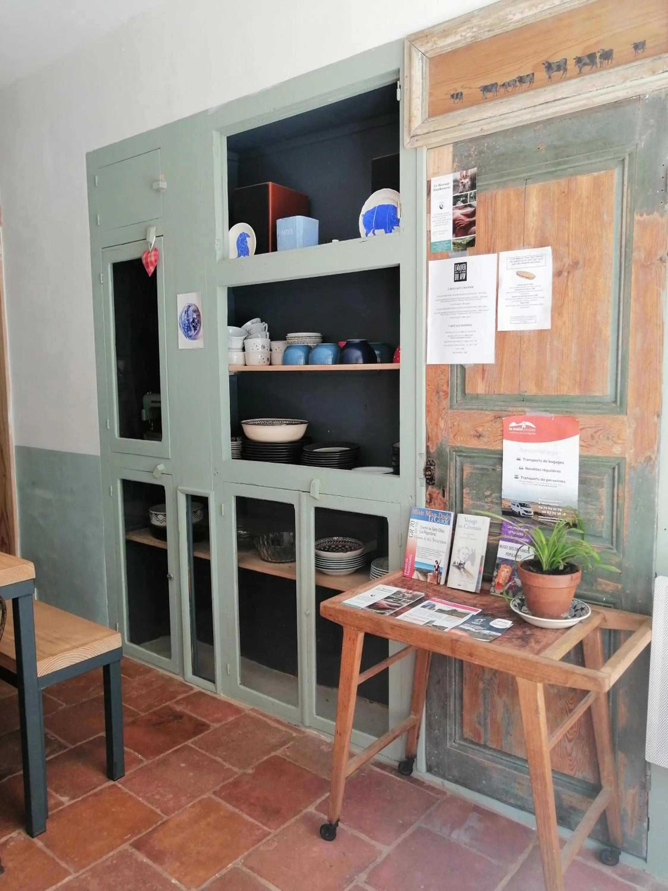 File dans ta chambre !