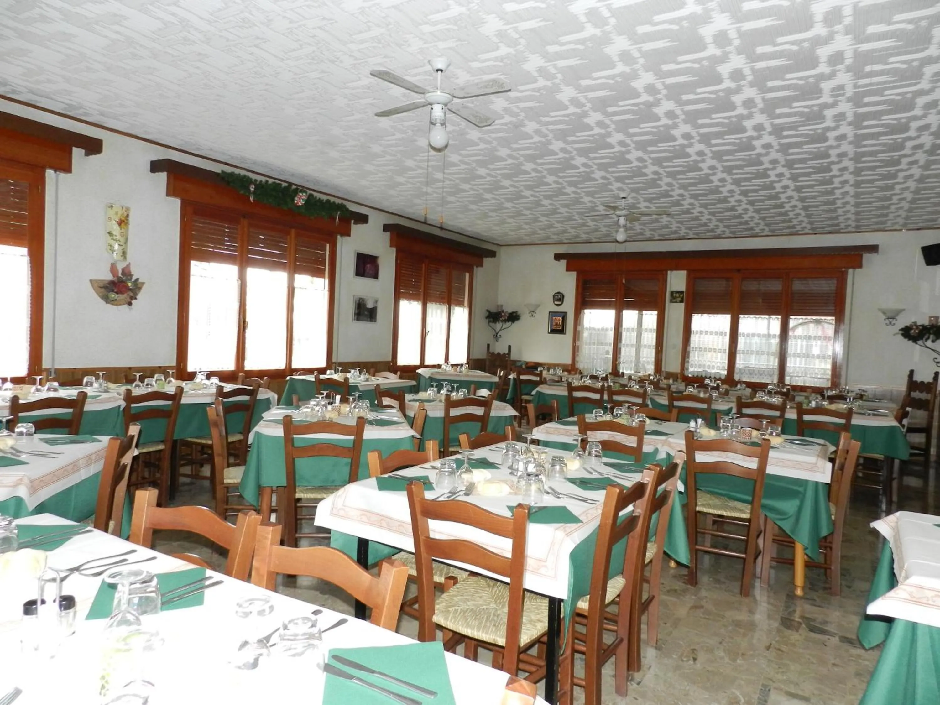 Restaurant/places to eat in Albergo Ristorante Villa Svizzera