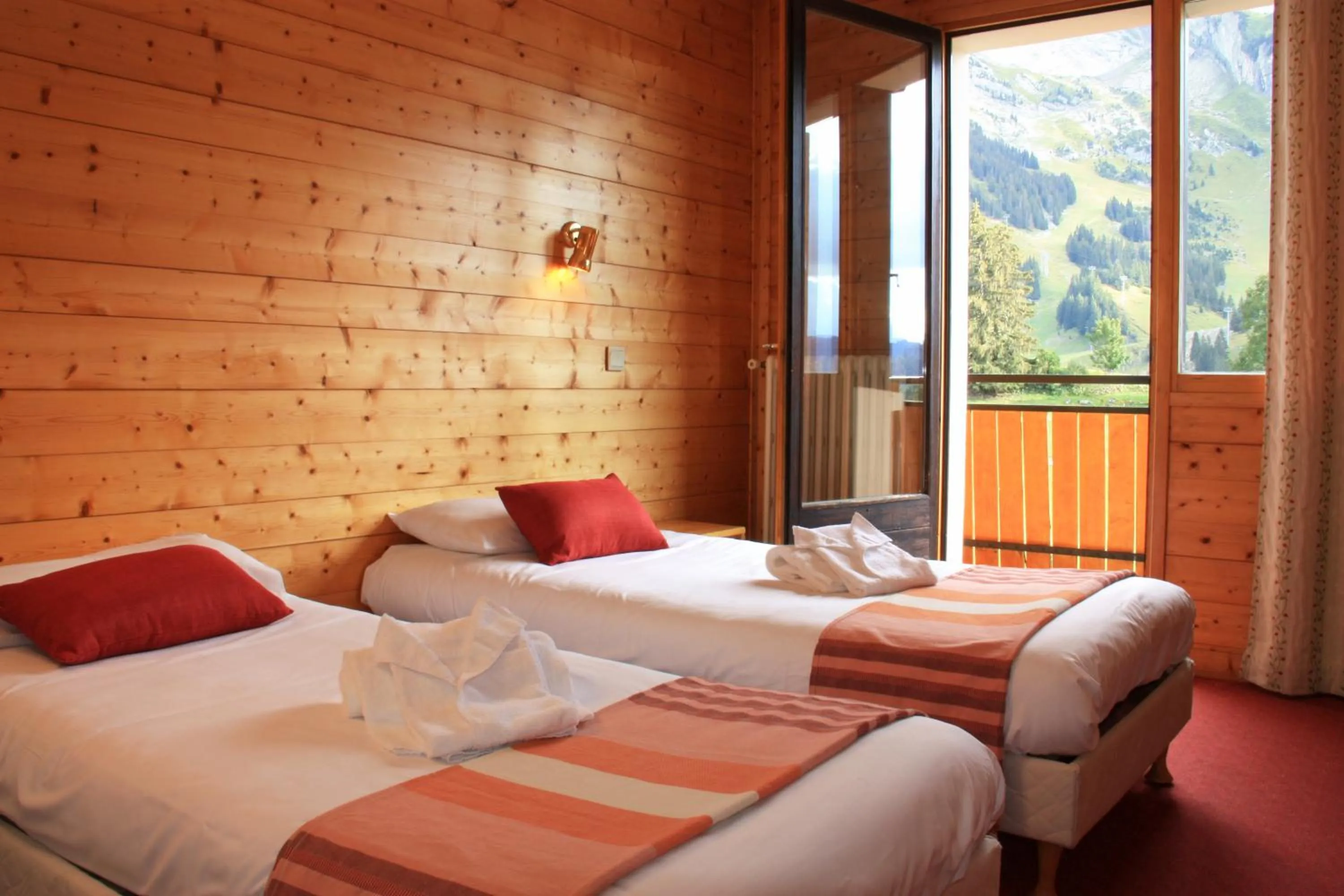 Bedroom, Bed in Azureva La Clusaz les Confins