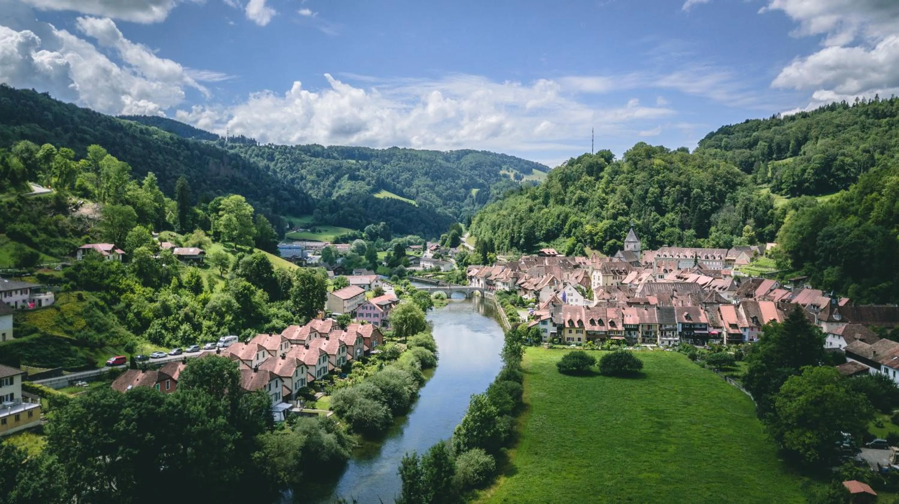 Bird's eye view in Peanut Medieval Lodge