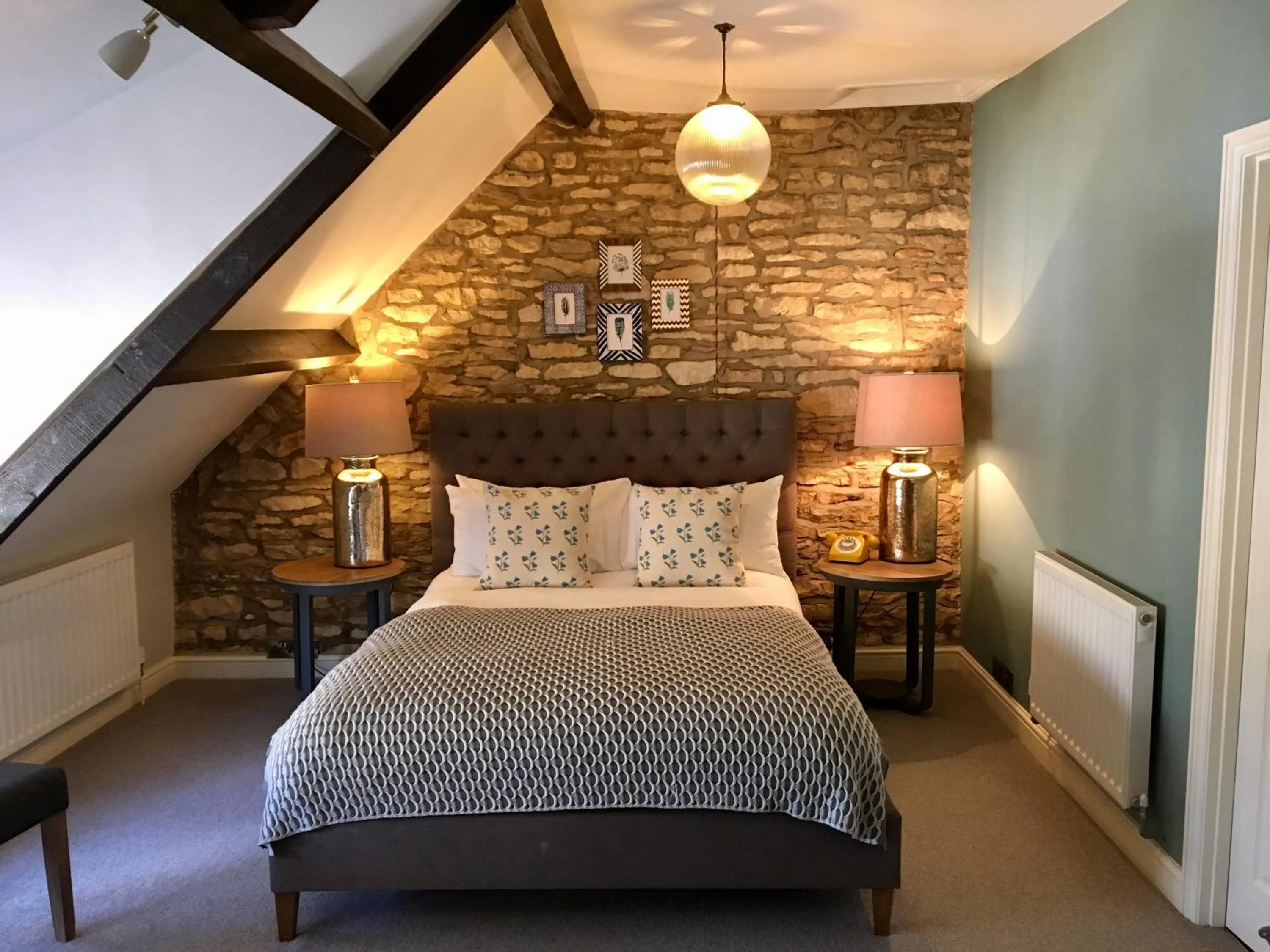 Deluxe Double Room in The Sheep on Sheep Street Hotel
