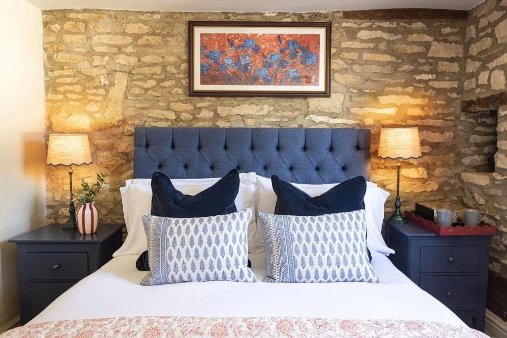 Bed in The Sheep on Sheep Street Hotel