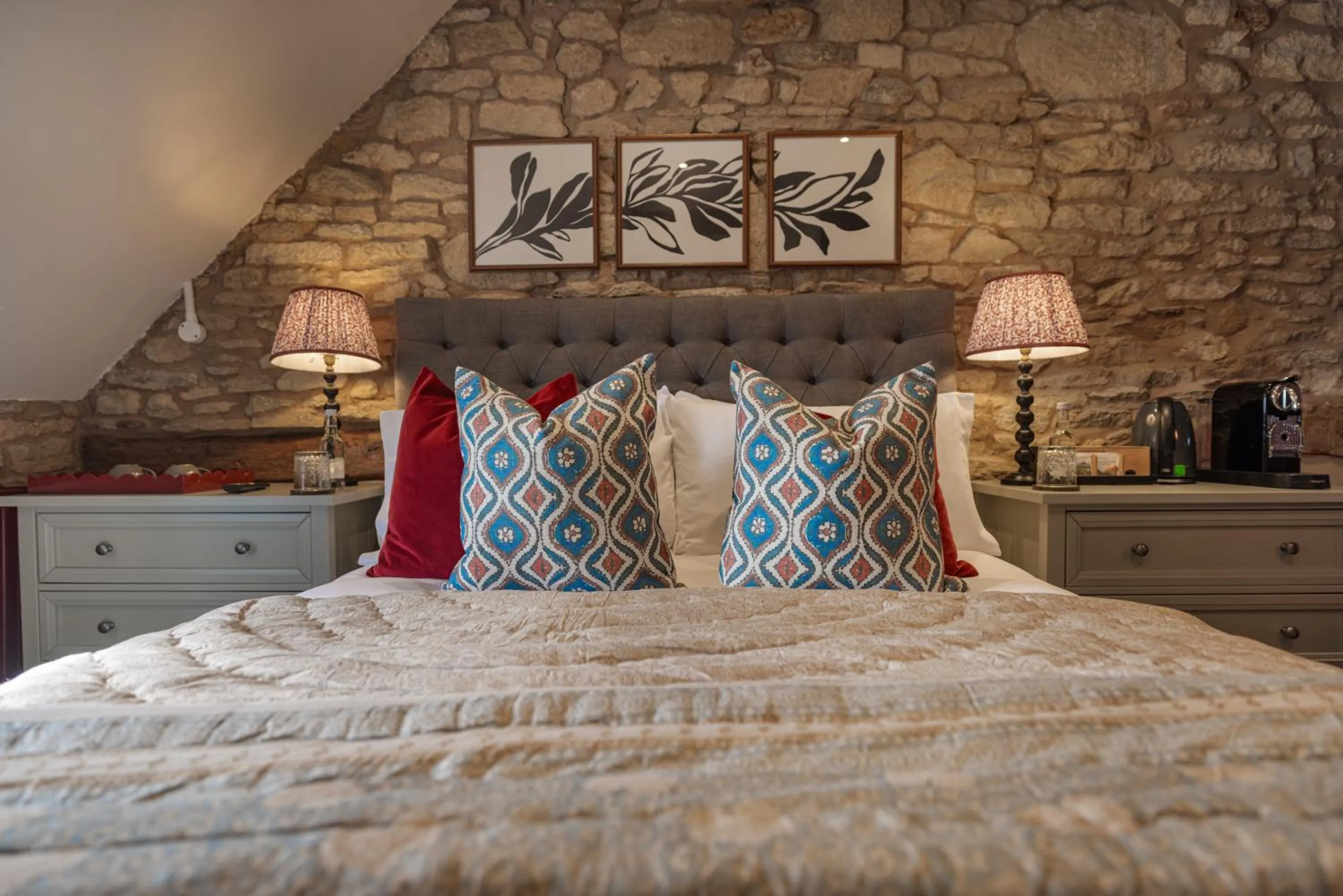 Bed in The Sheep on Sheep Street Hotel