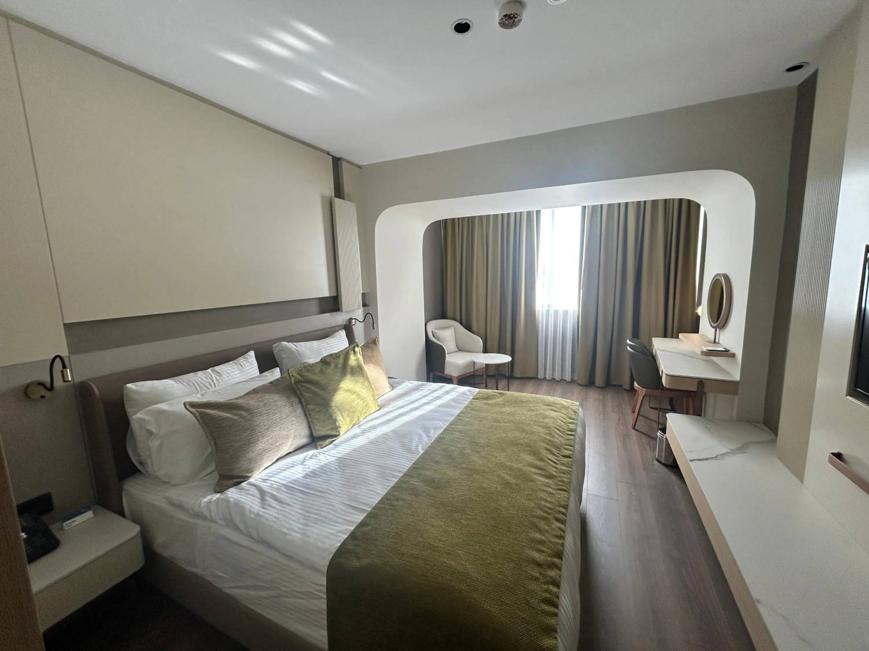 Bed in Buyuk Saruhan Hotel