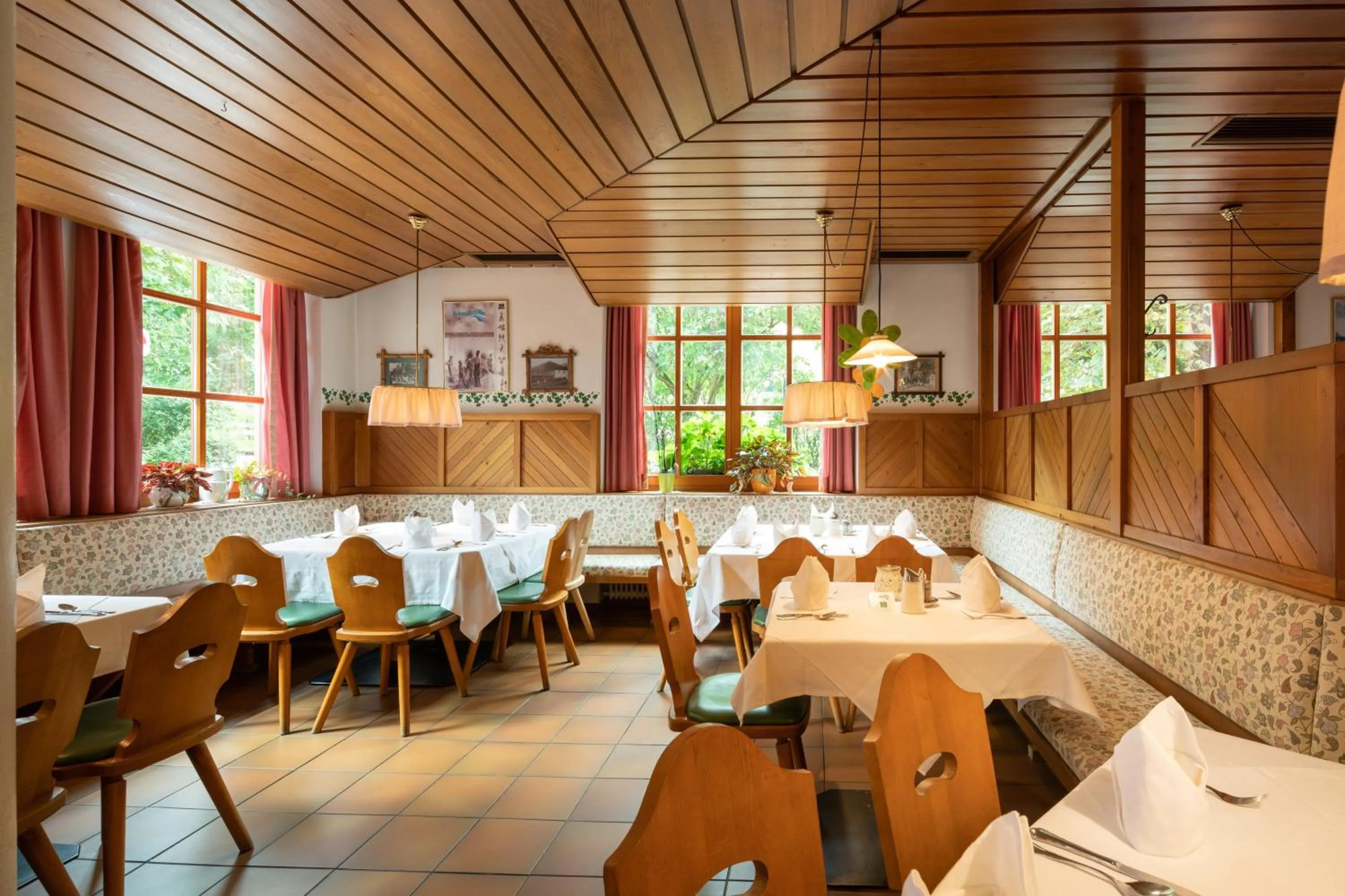 Restaurant/places to eat in Hotel Krimmlerfälle