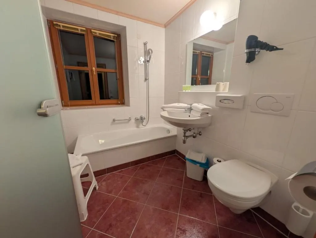 Bathroom in Hotel Krimmlerfälle