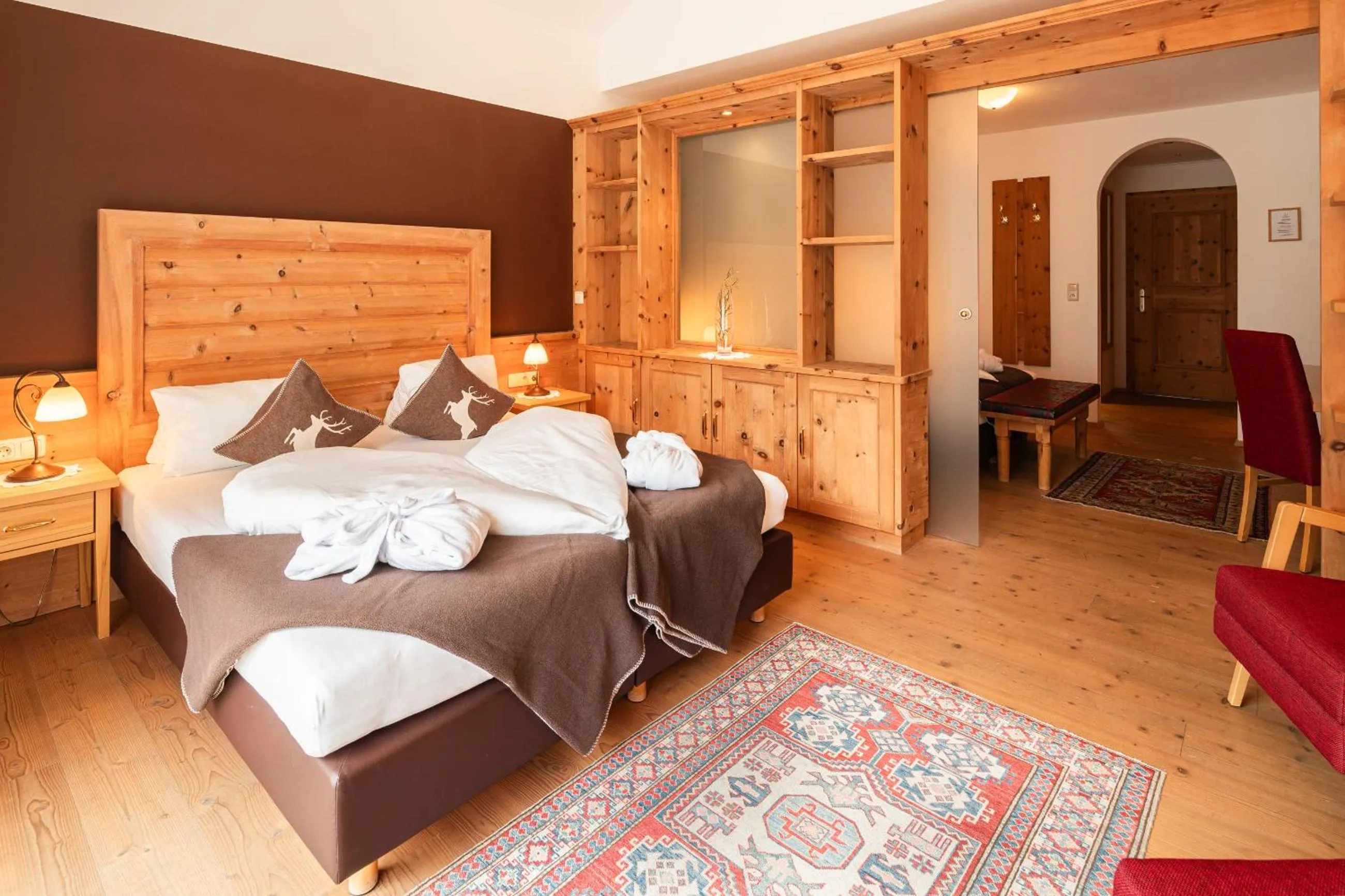 Photo of the whole room, Bed in Hotel Krimmlerfälle