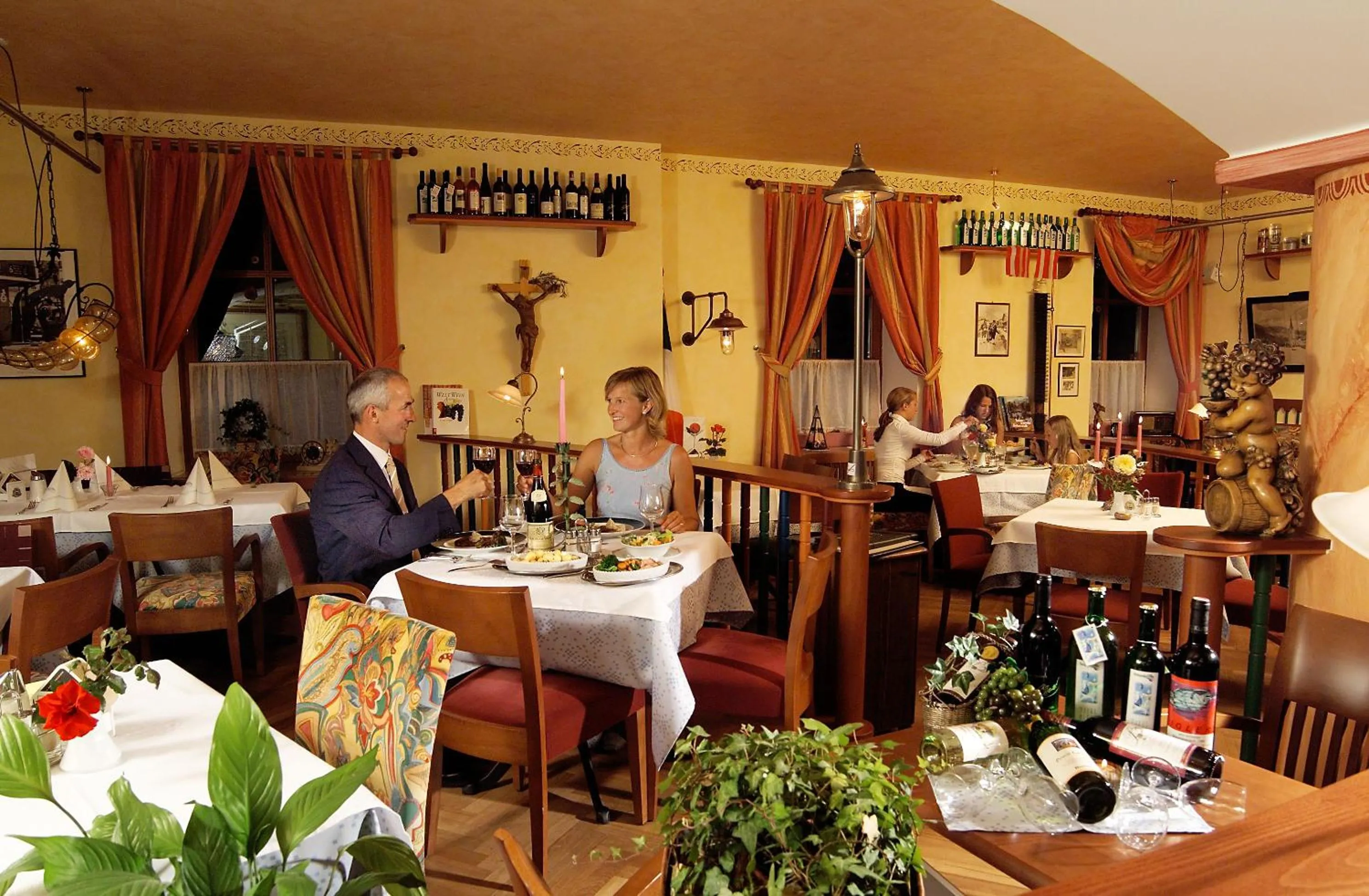 Lounge or bar in Hotel Krimmlerfälle