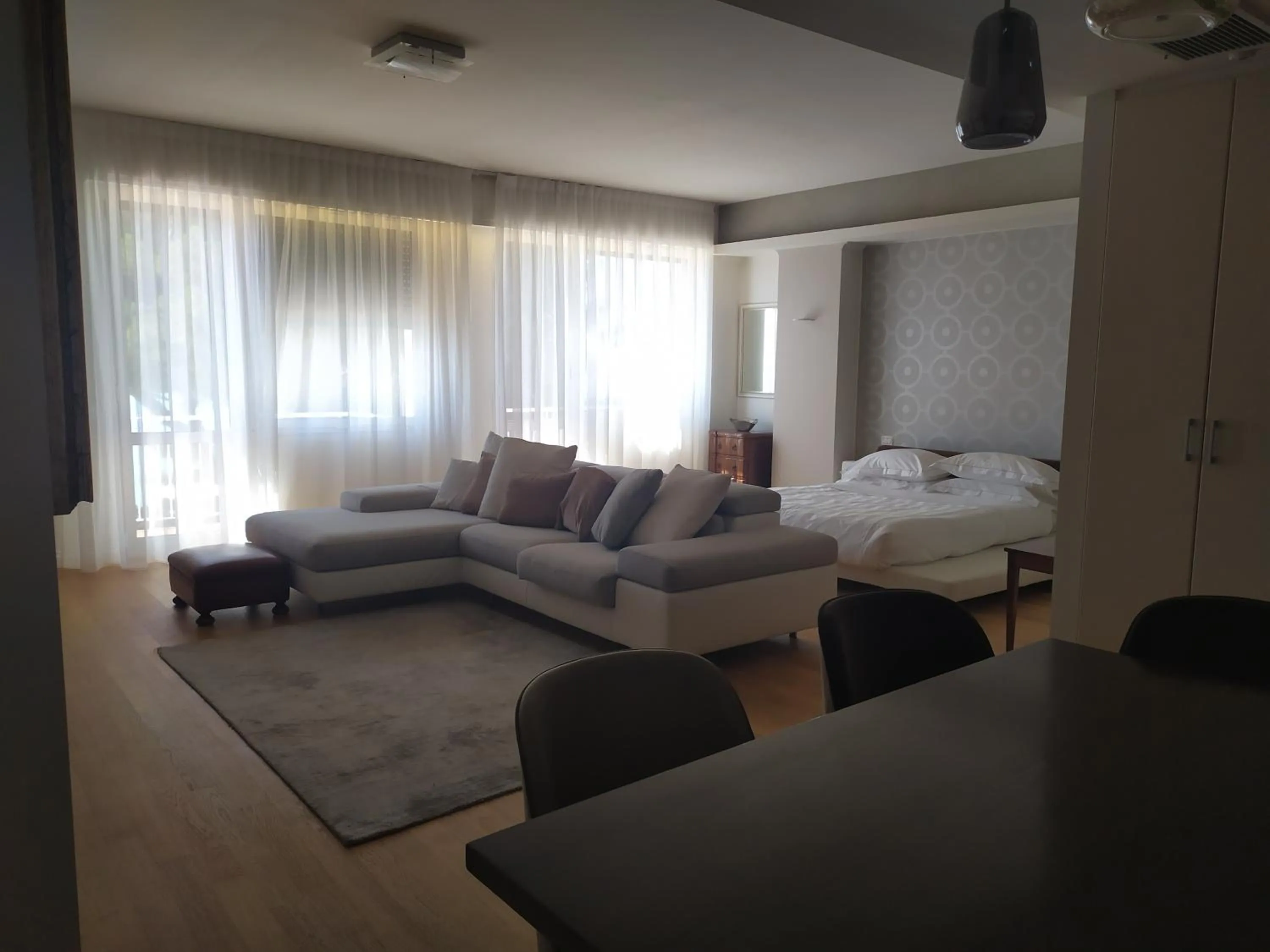 Living room, Bed in Diana Grand Hotel