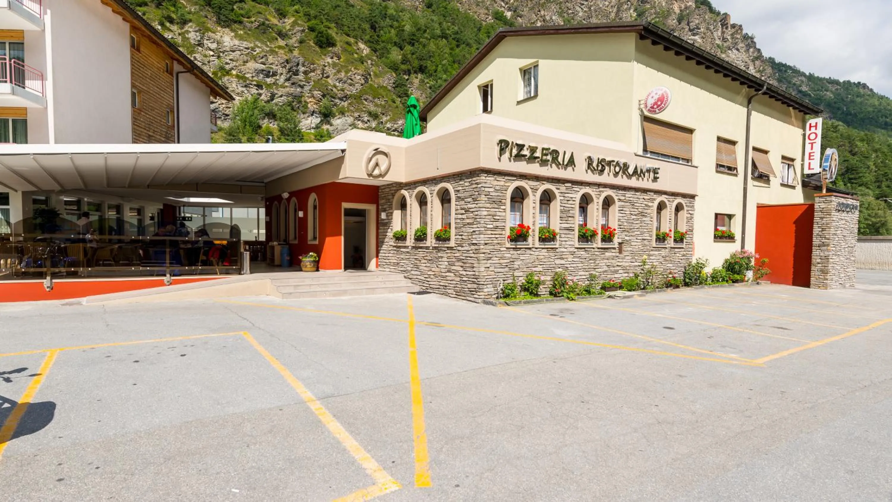 Restaurant/places to eat in Hotel-Restaurant Ackersand