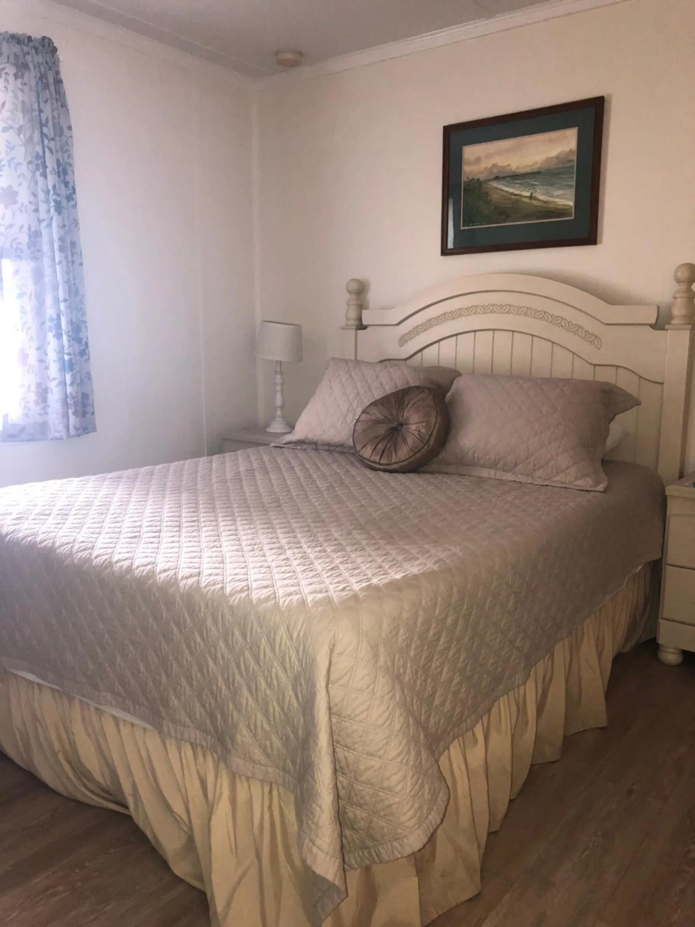 Bed in Blackbeard's Lodge