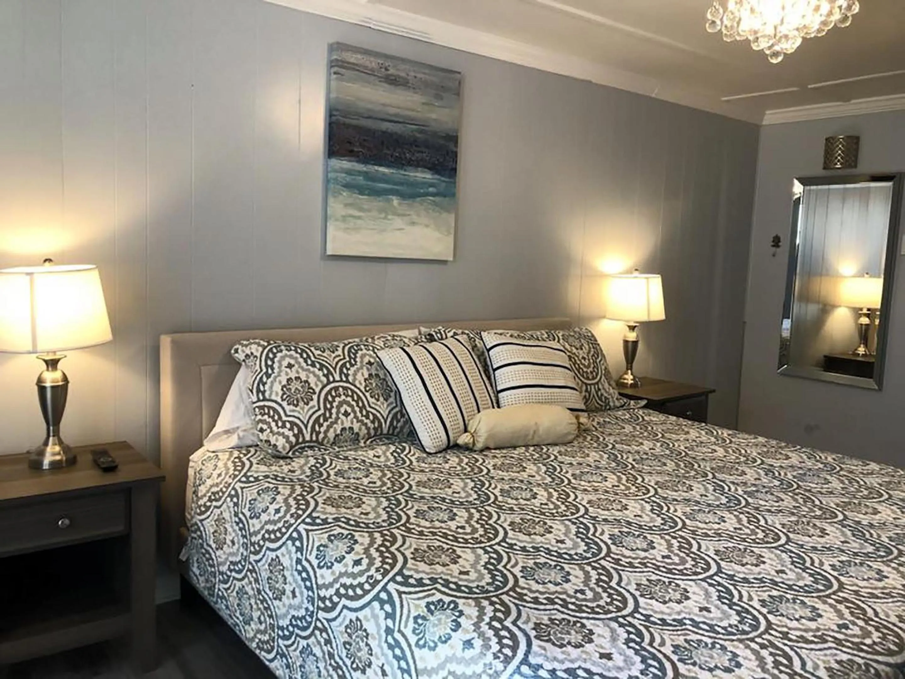 Bed in Blackbeard's Lodge