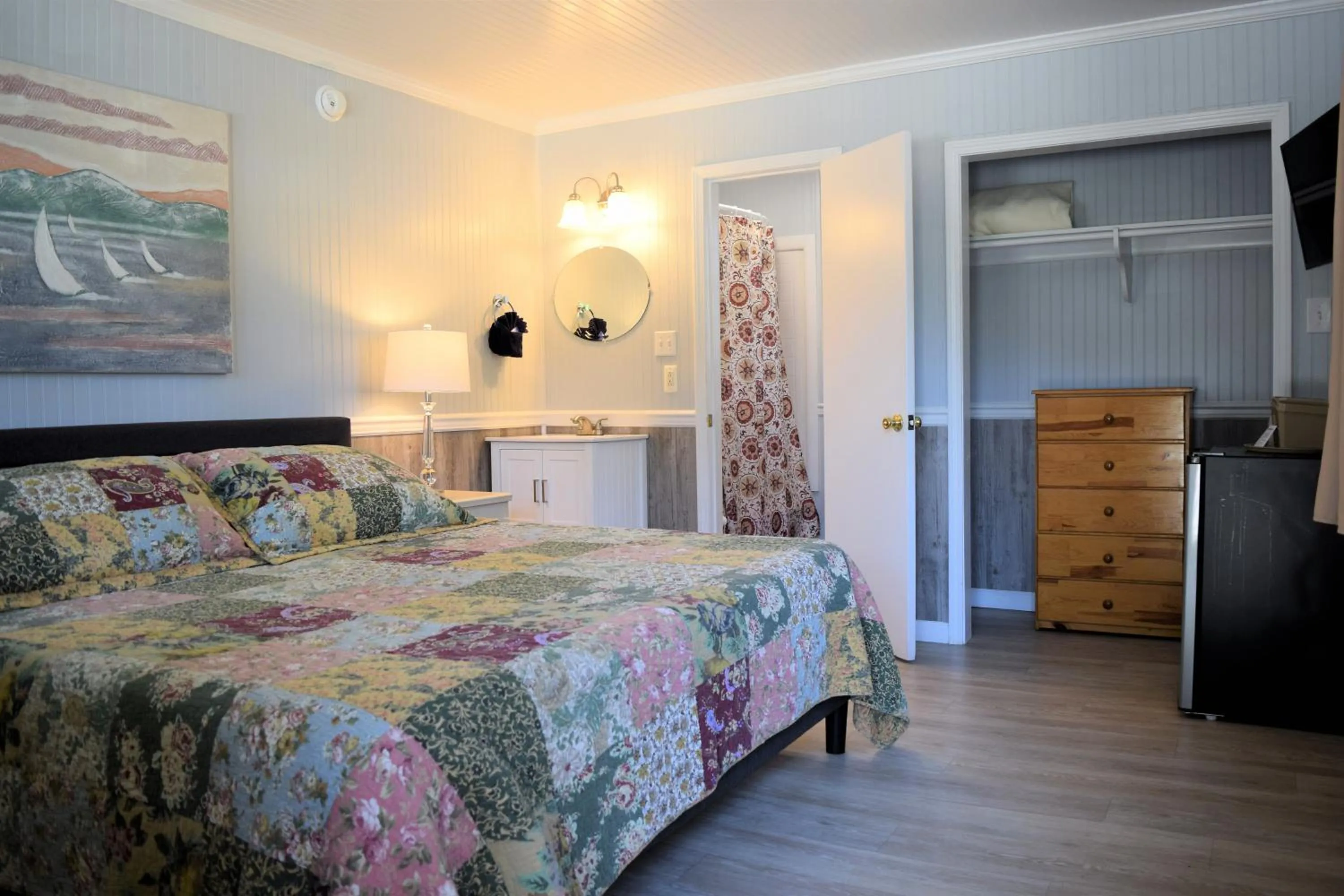 Bed in Blackbeard's Lodge