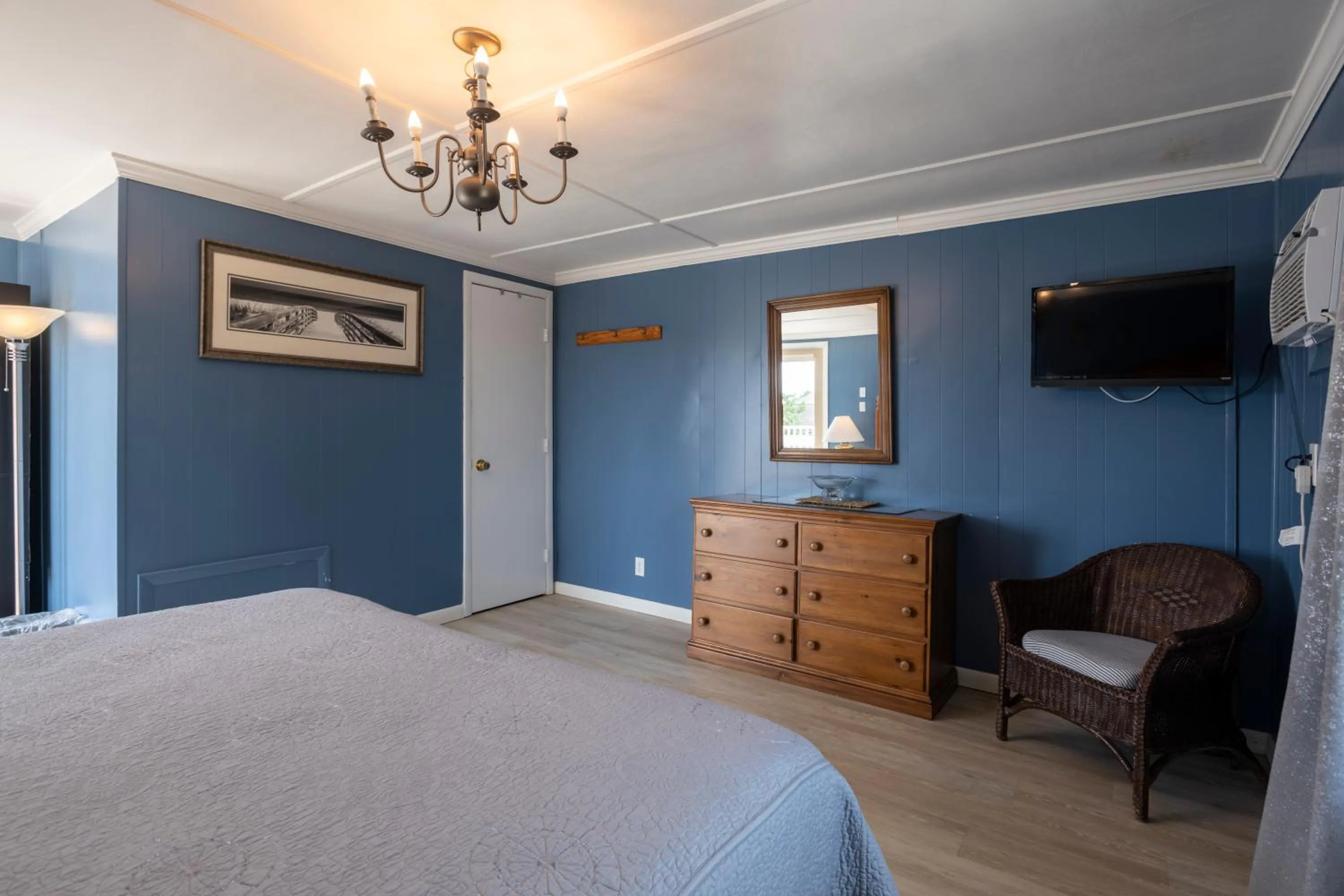 Bed in Blackbeard's Lodge