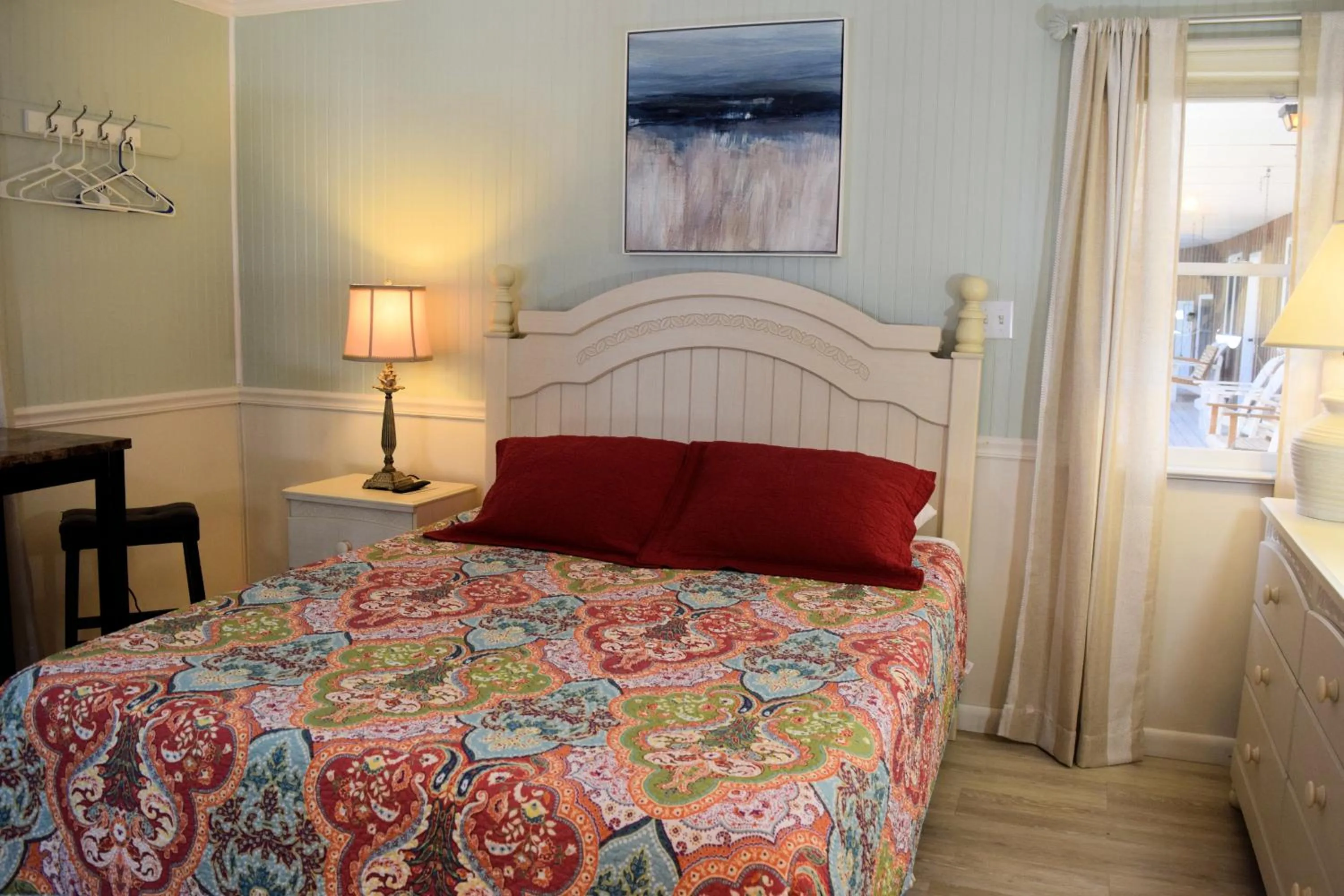 Bed in Blackbeard's Lodge