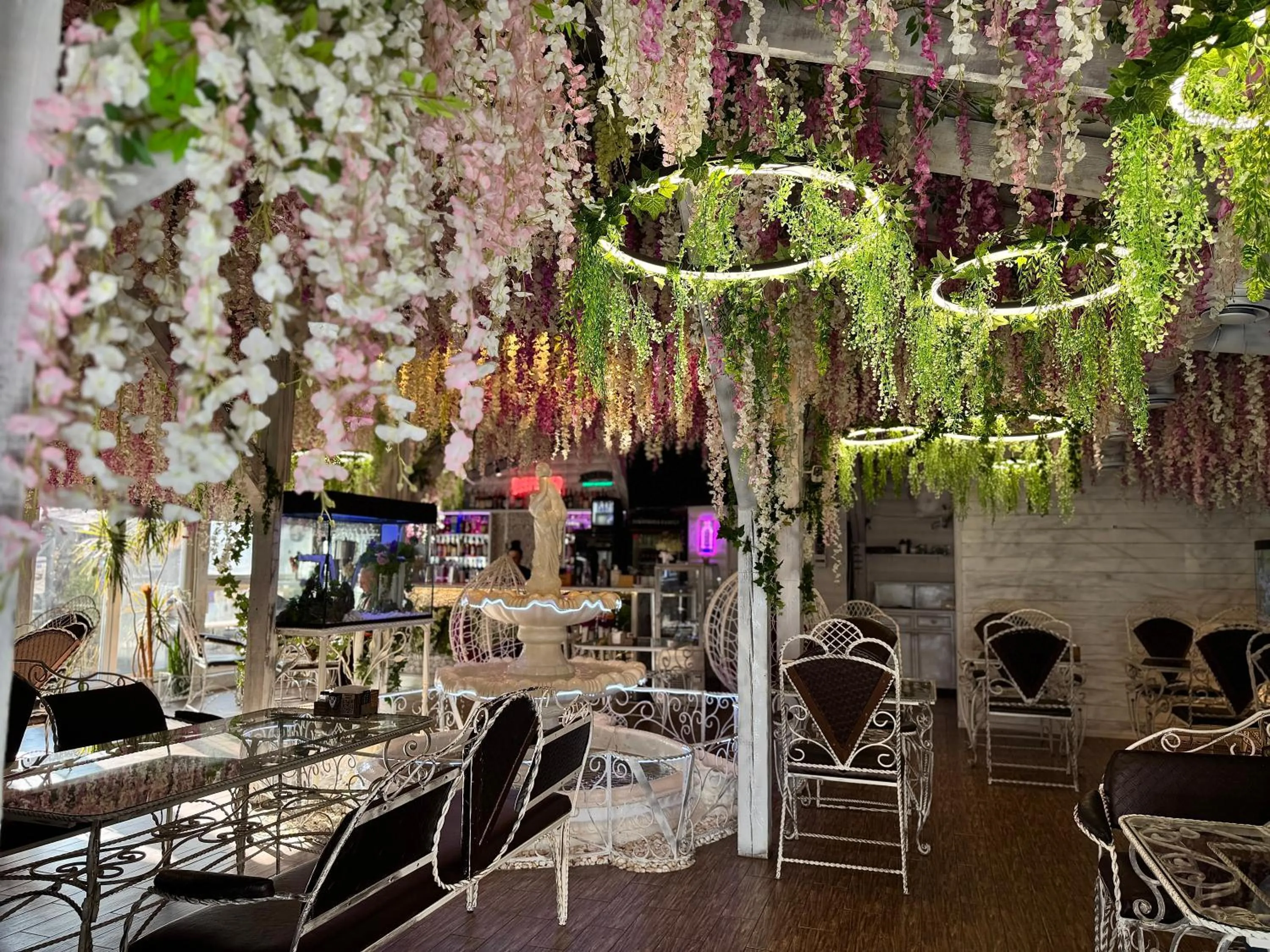 Viktoriya Family Hotel Restaurant complex