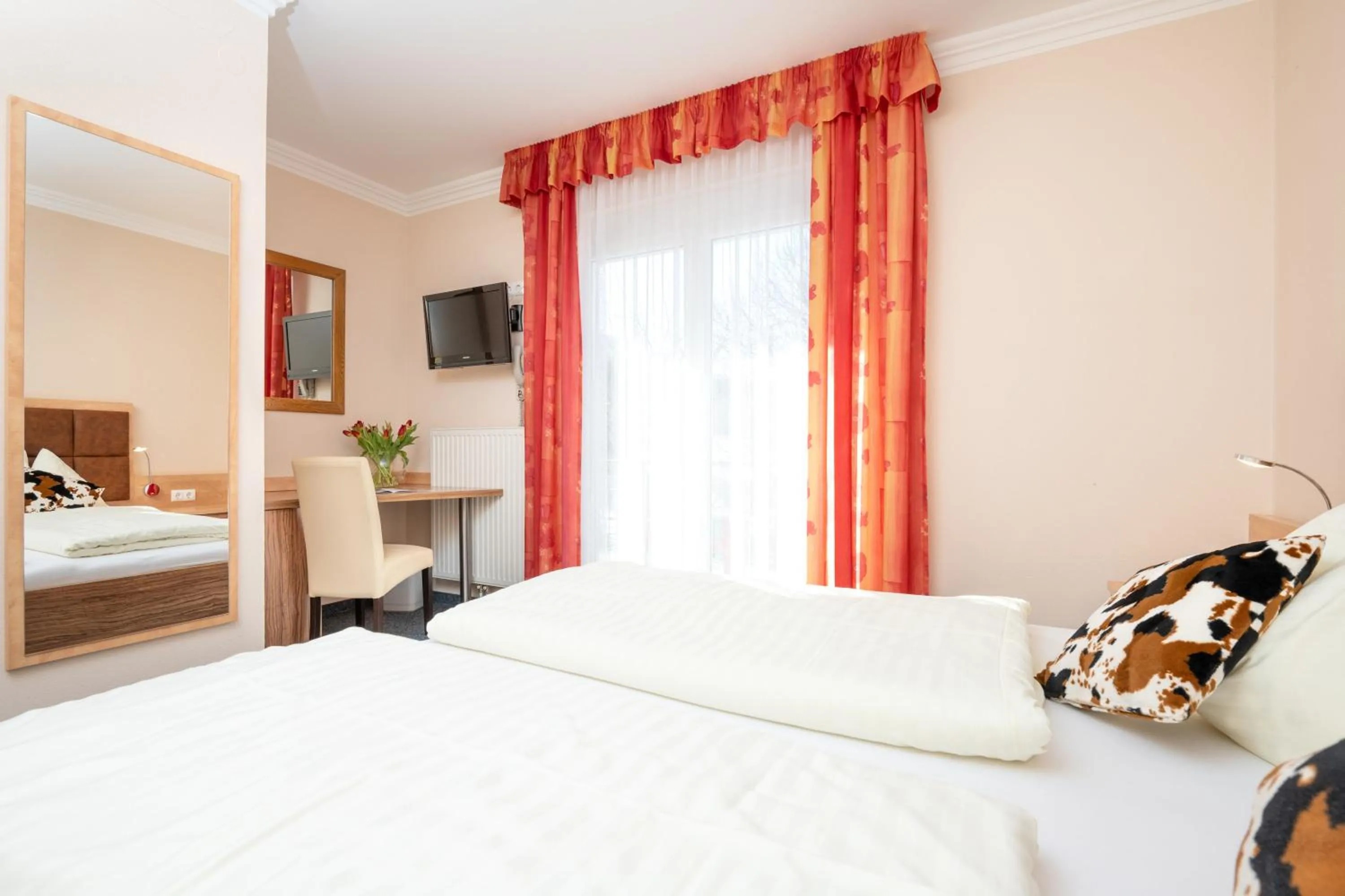 Seating area, Bed in Pogöriacherhof