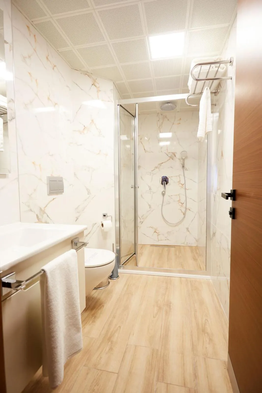 Bathroom in Mira Otel Alsancak