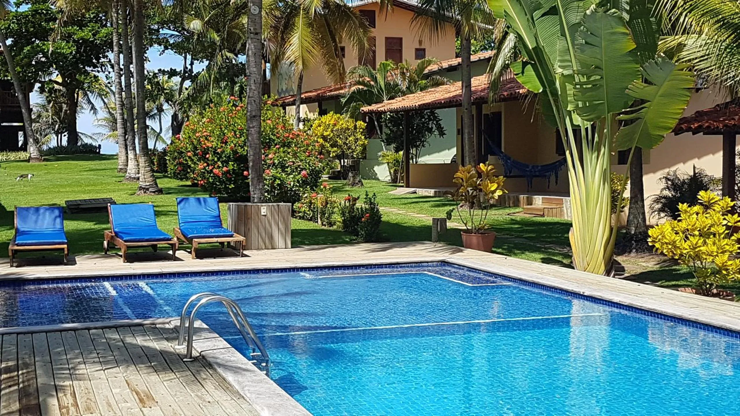 Pousada Praia das Ondas - Pé na areia