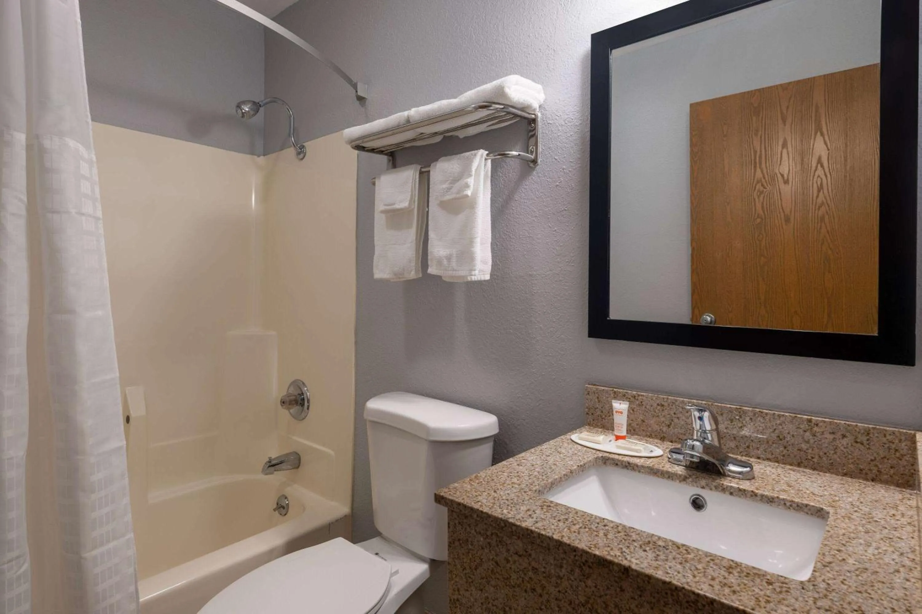 Photo of the whole room in Super 8 by Wyndham Mattoon