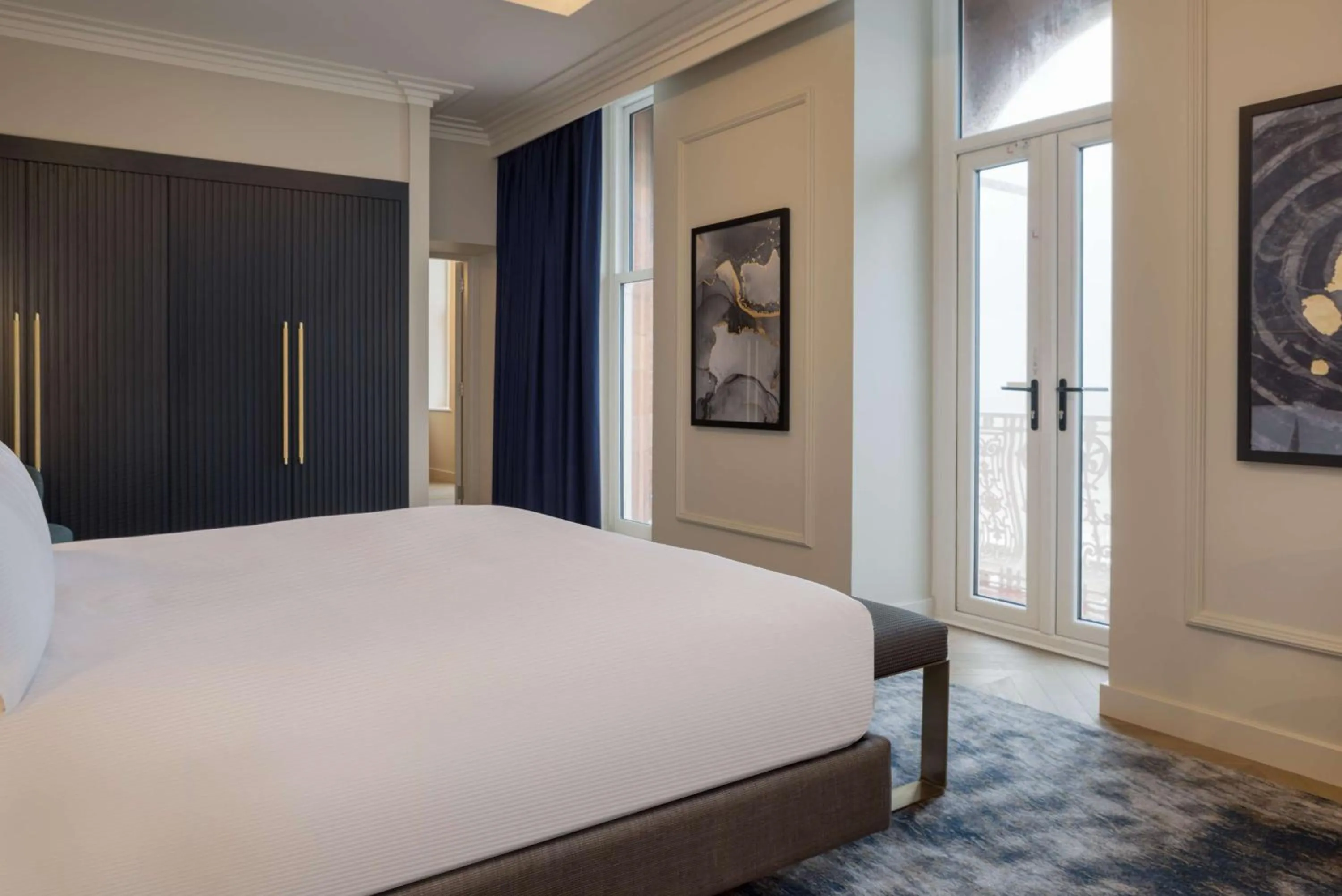 Bed in DoubleTree By Hilton Brighton Metropole