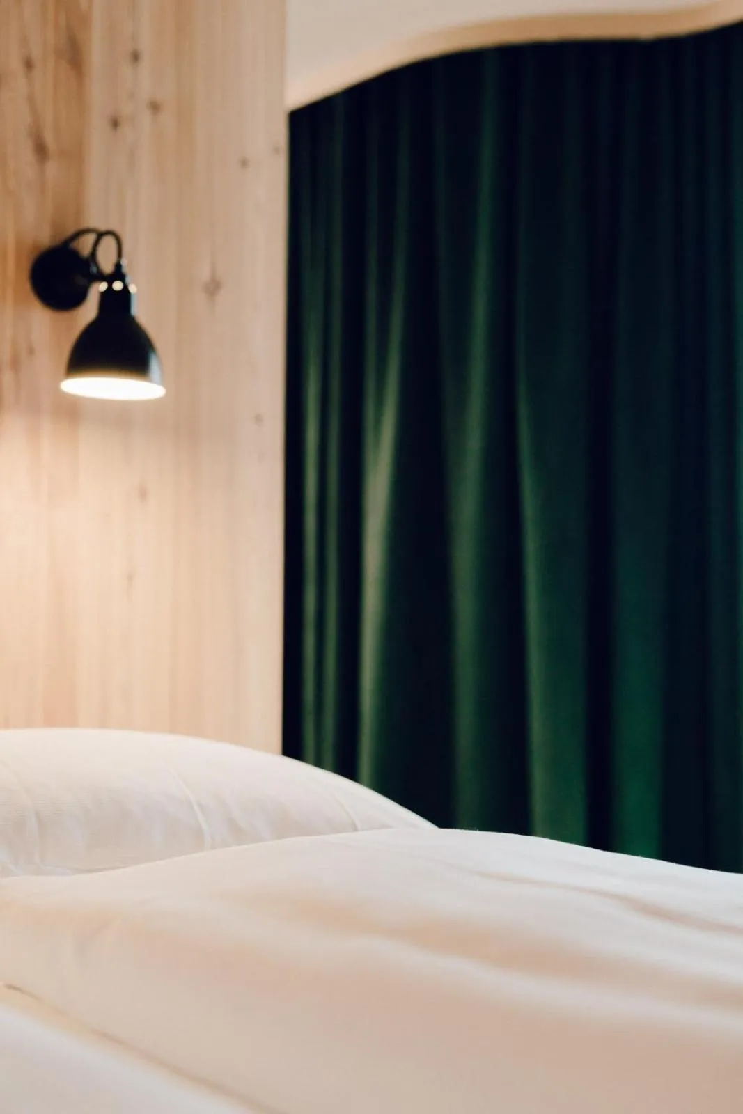 Decorative detail, Bed in Das Johann