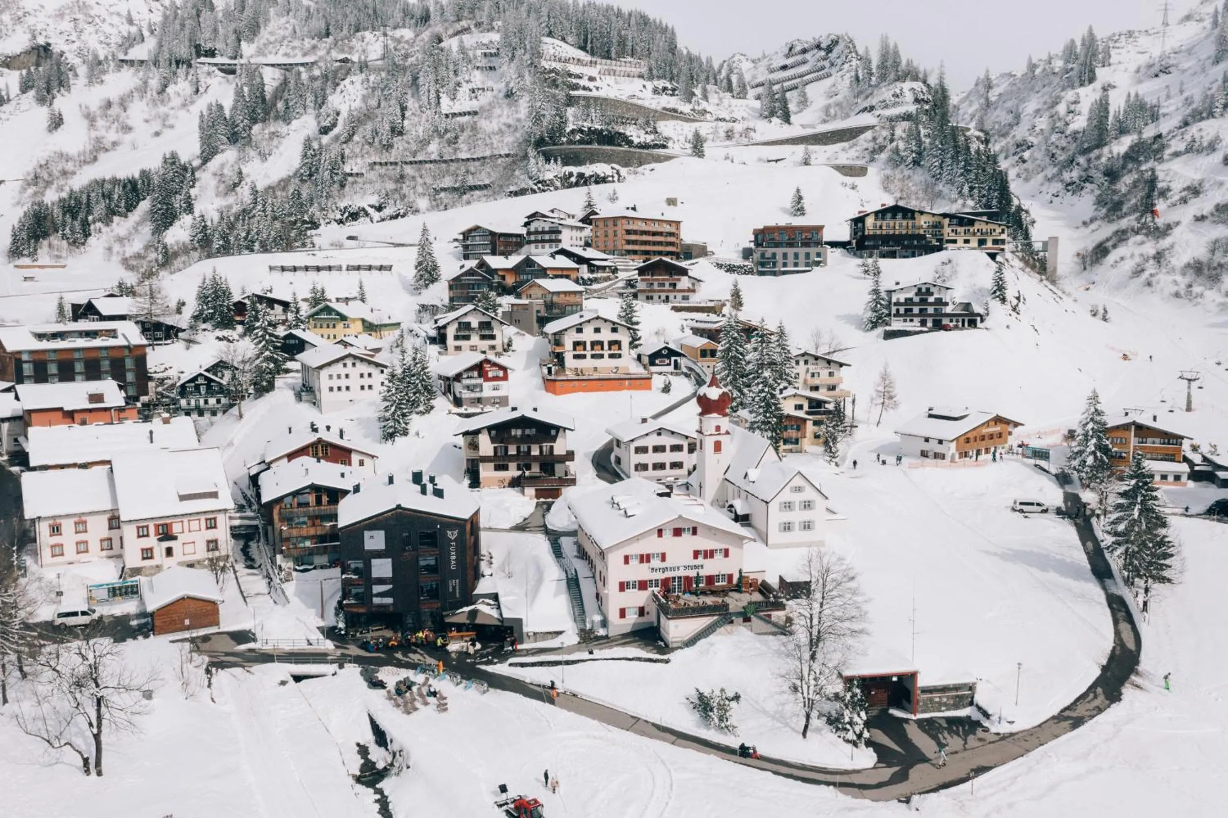 Property building in Das Johann