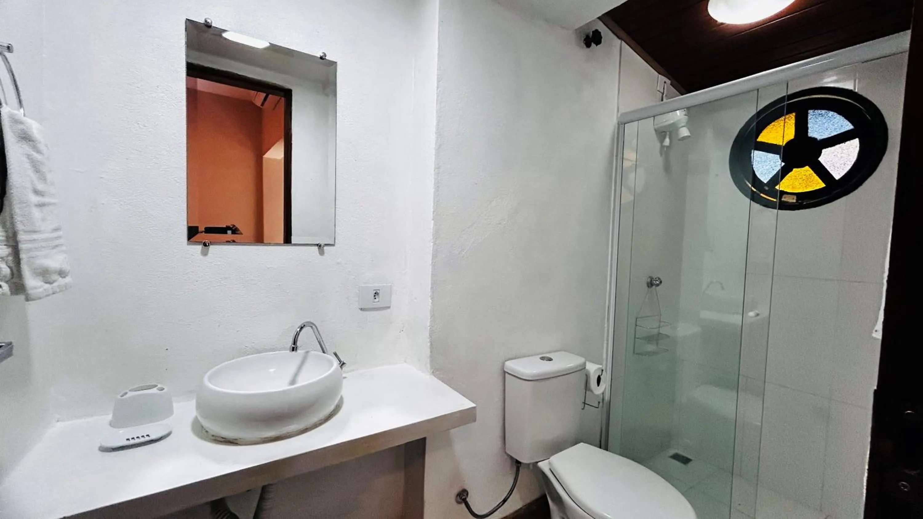 Bathroom in Pousada Aporan Ilhabela