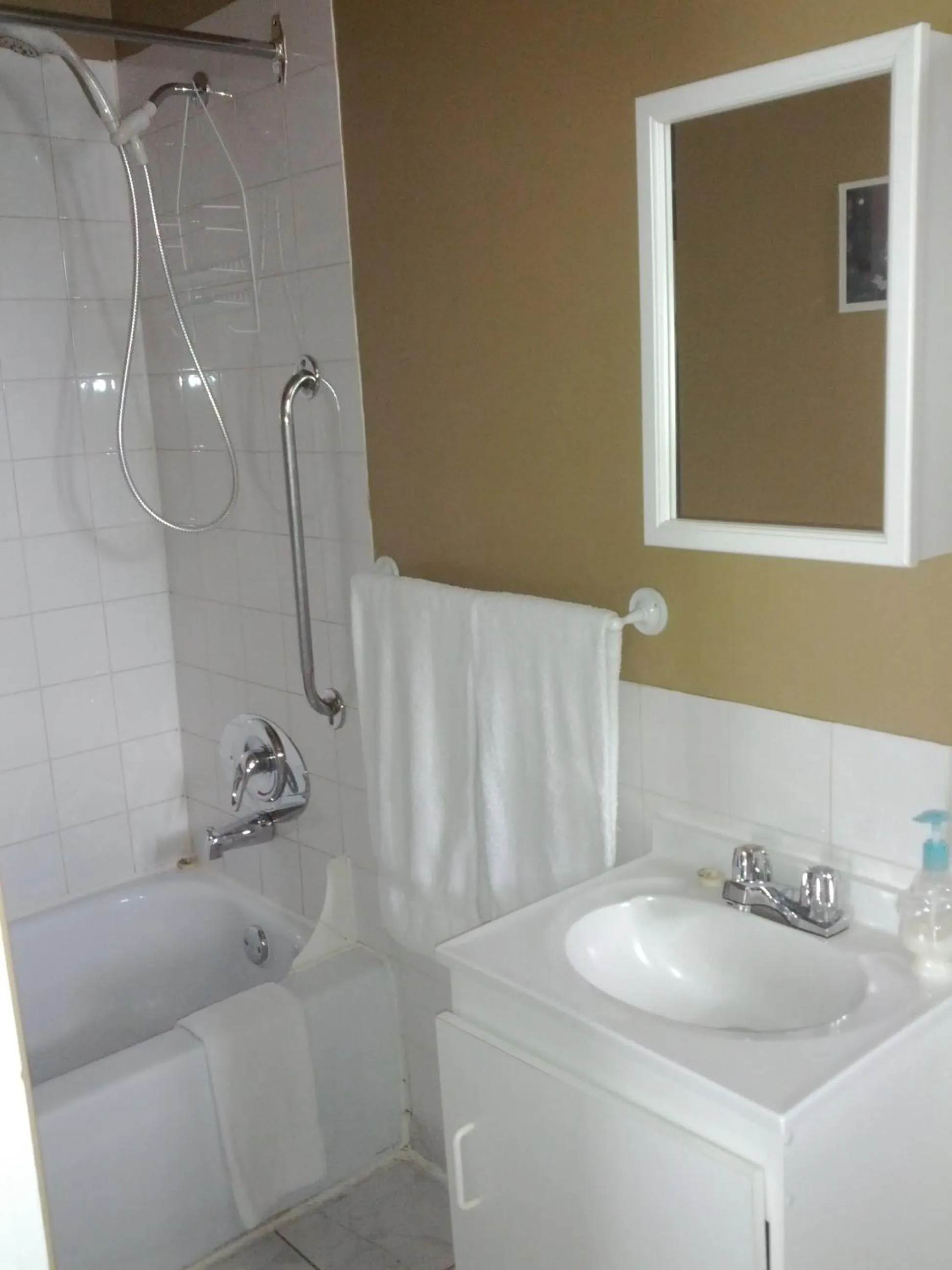 Bathroom in Motel Montgolfière JP