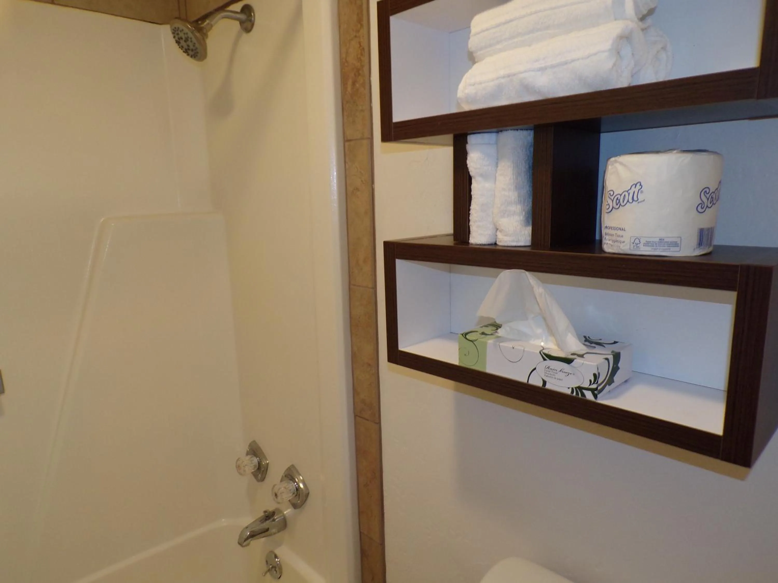 Dover Inn and Suites