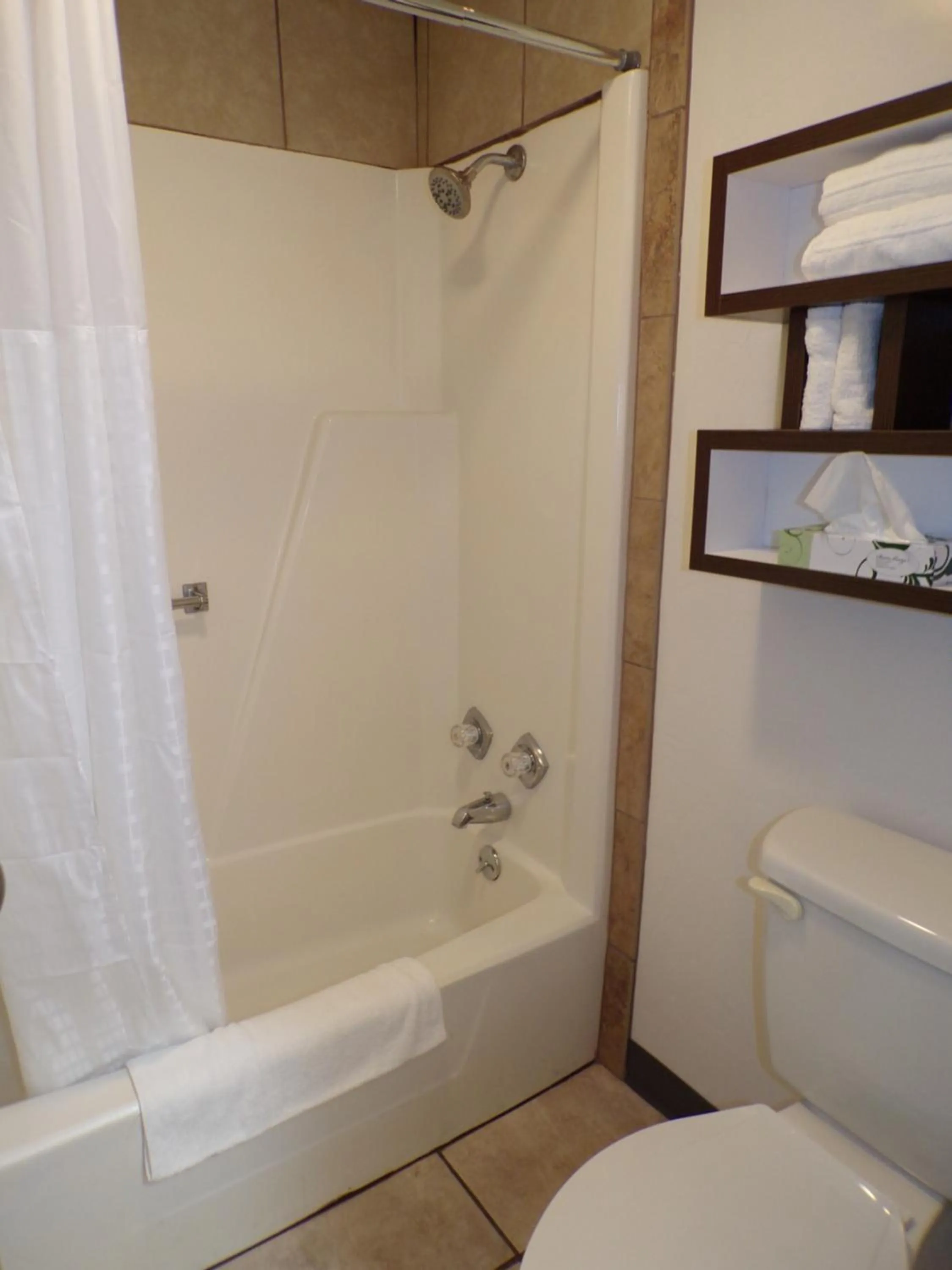 Dover Inn and Suites