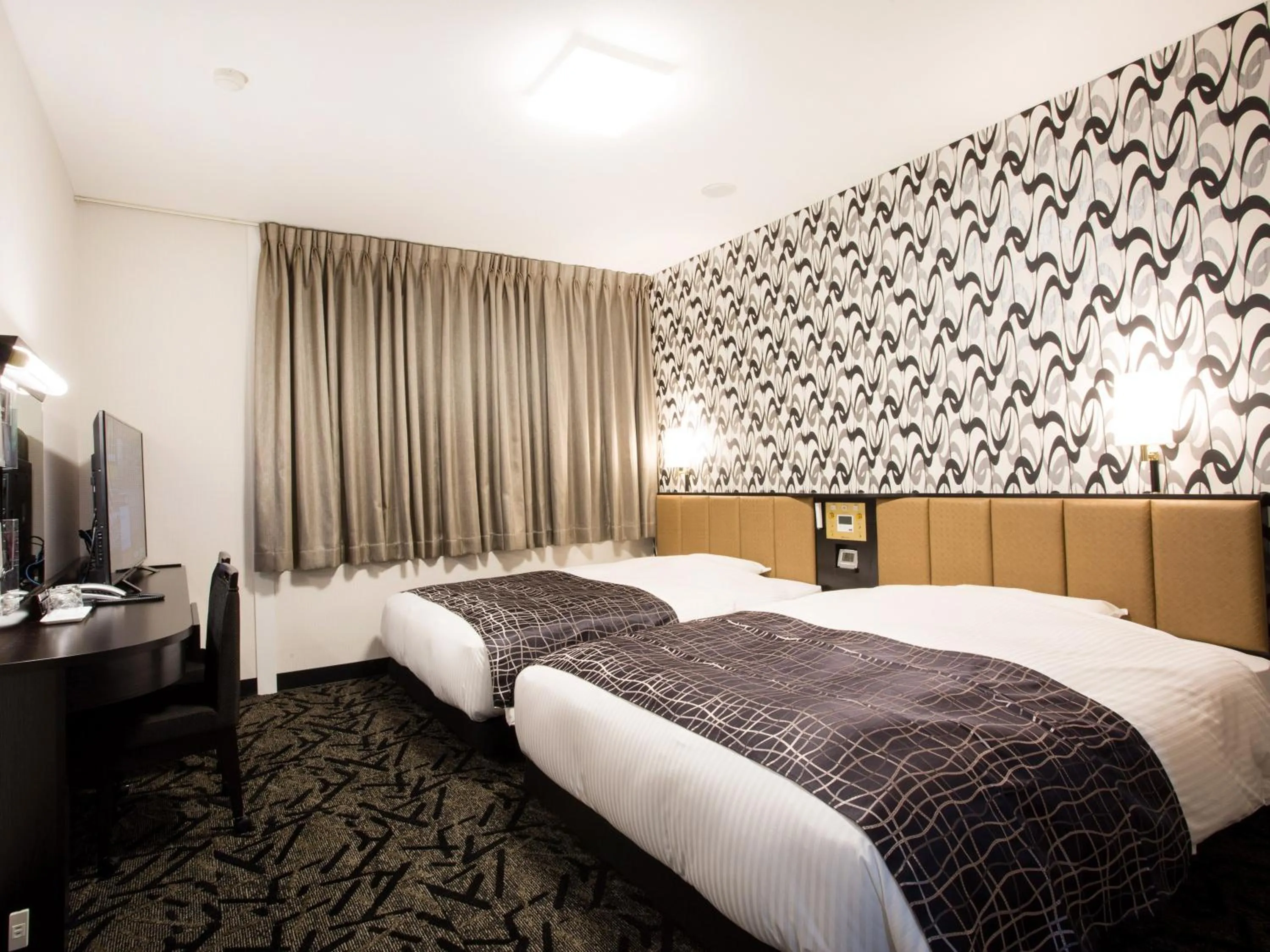 Photo of the whole room, Bed in APA Hotel Hakodate Ekimae