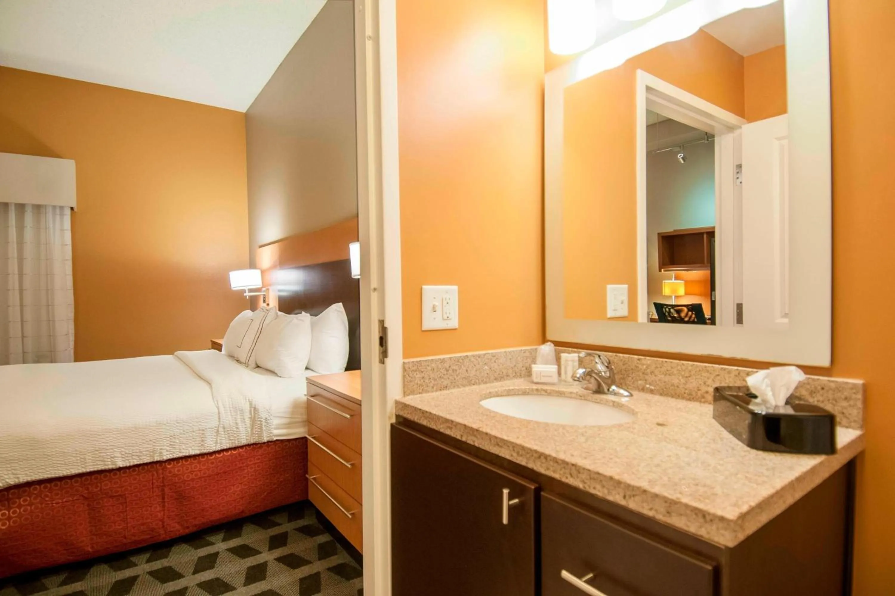Bedroom, Bed in TownePlace Suites by Marriott Baton Rouge Gonzales