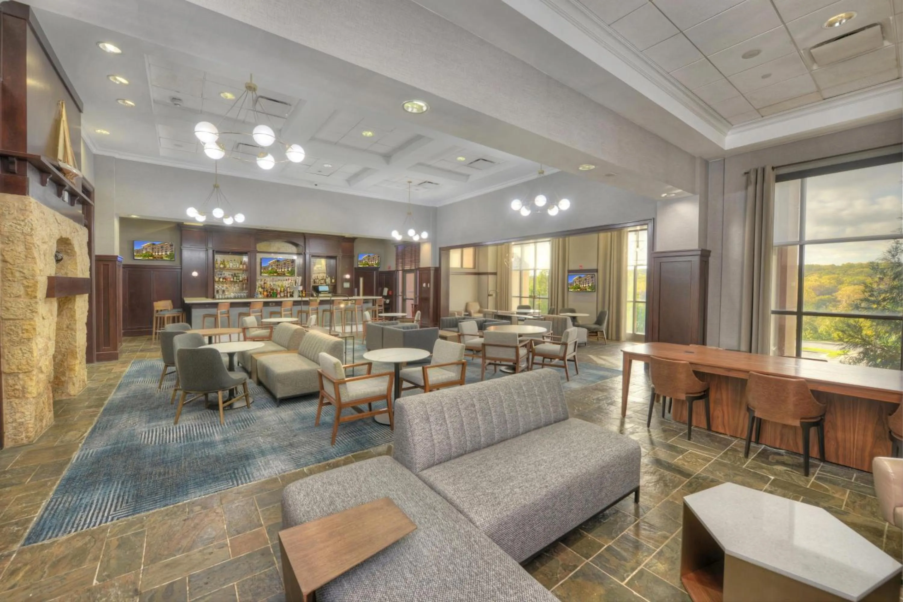 Lounge or bar in Sheraton Baltimore Washington Airport - BWI