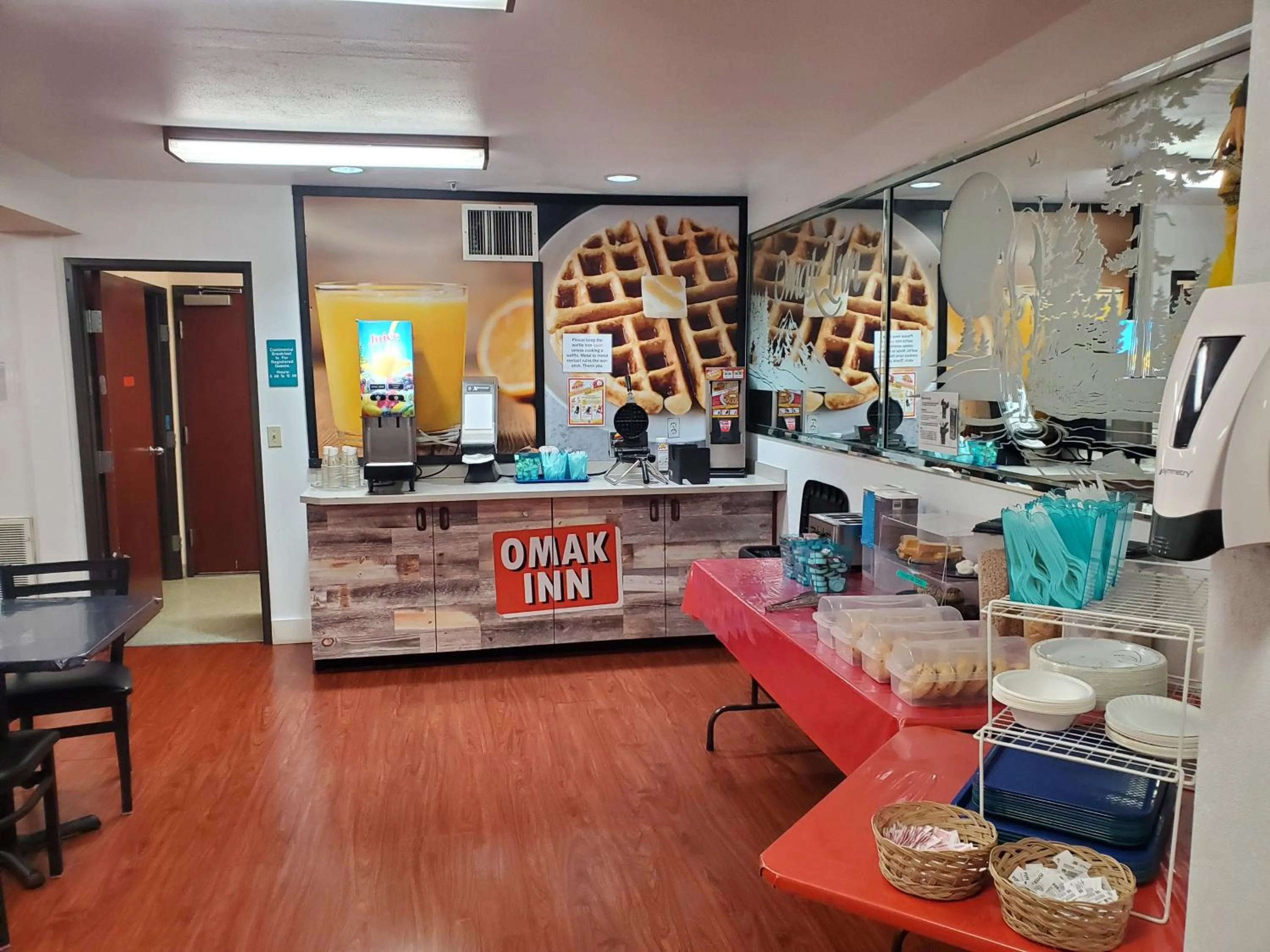 Breakfast in Omak Inn