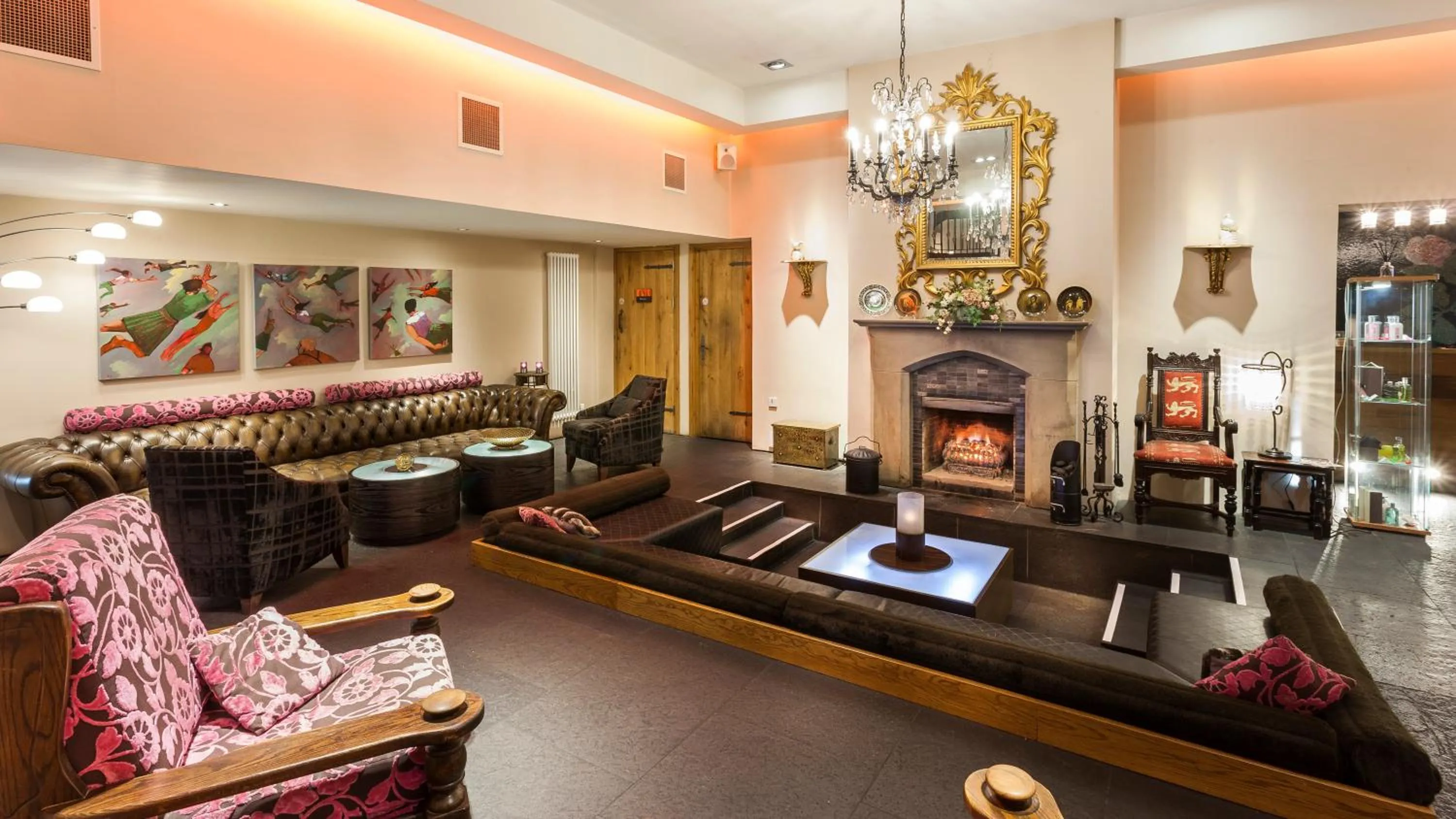 Lobby or reception in Glenskirlie Castle Hotel