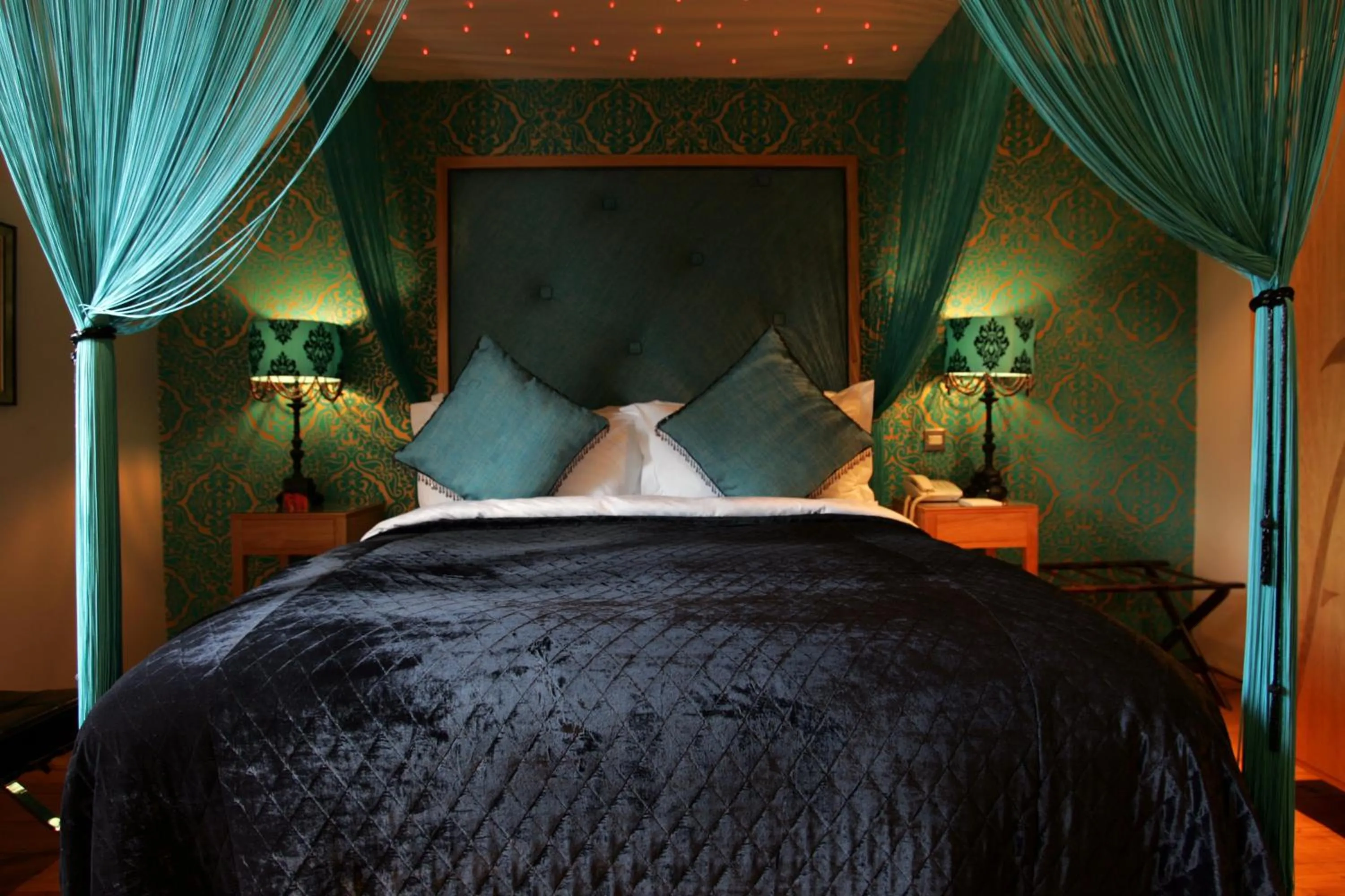 Bed in Glenskirlie Castle Hotel