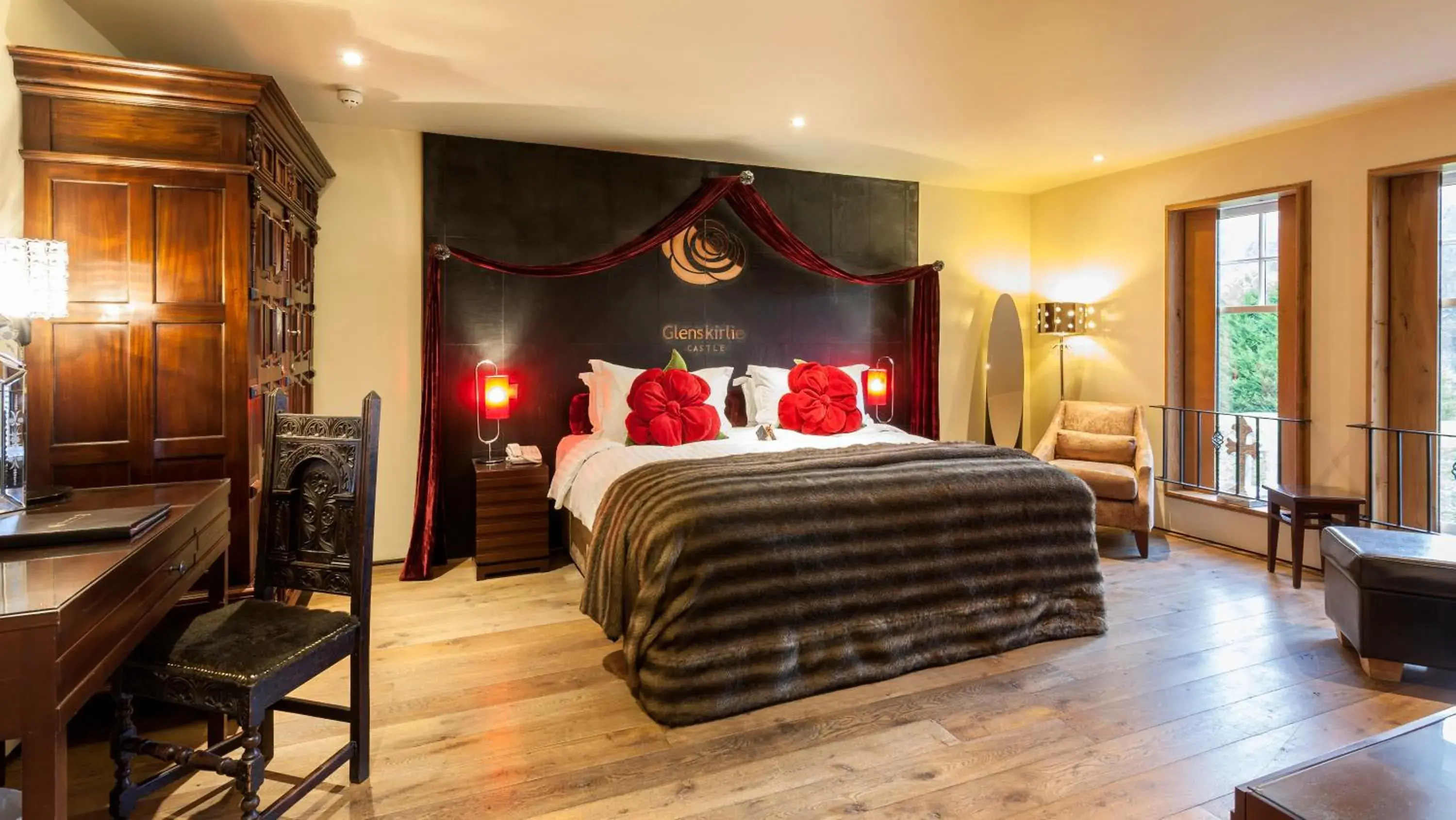 Family Suite in Glenskirlie Castle Hotel Family Suite in Glenskirlie Castle Hotel