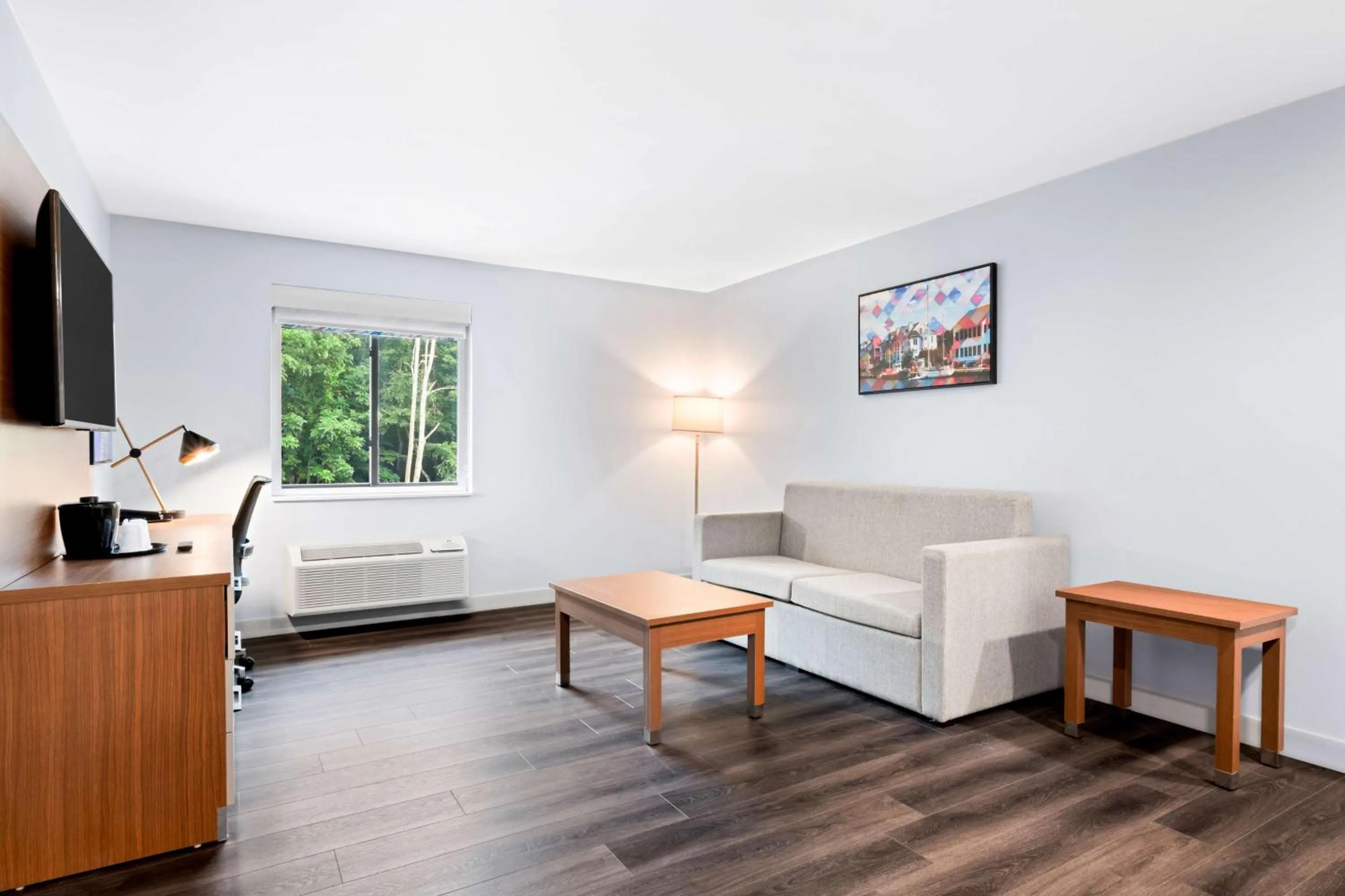 Bedroom, Bed in Best Western Niantic - New London, Mystic Area