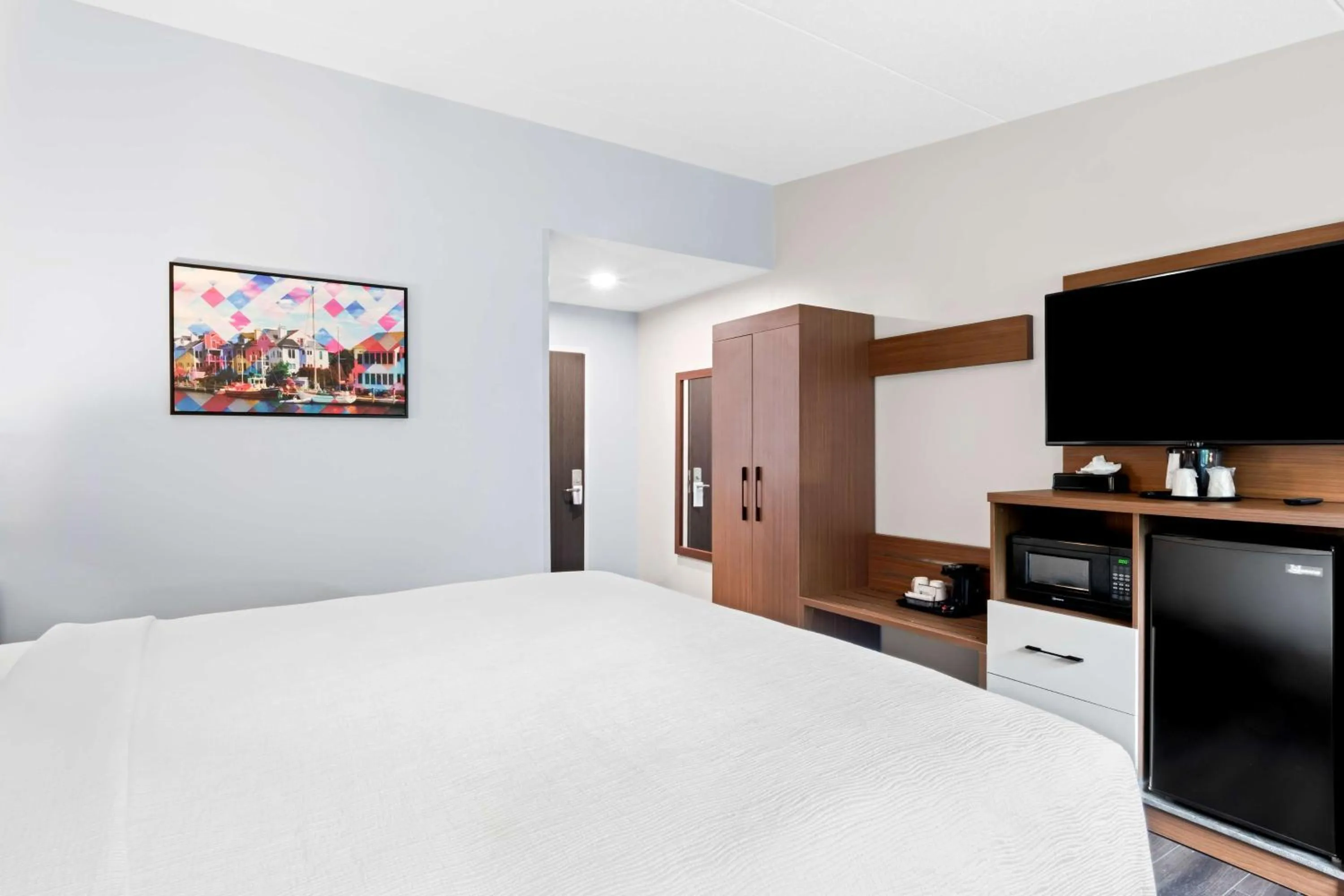 Bedroom, Bed in Best Western Niantic - New London, Mystic Area