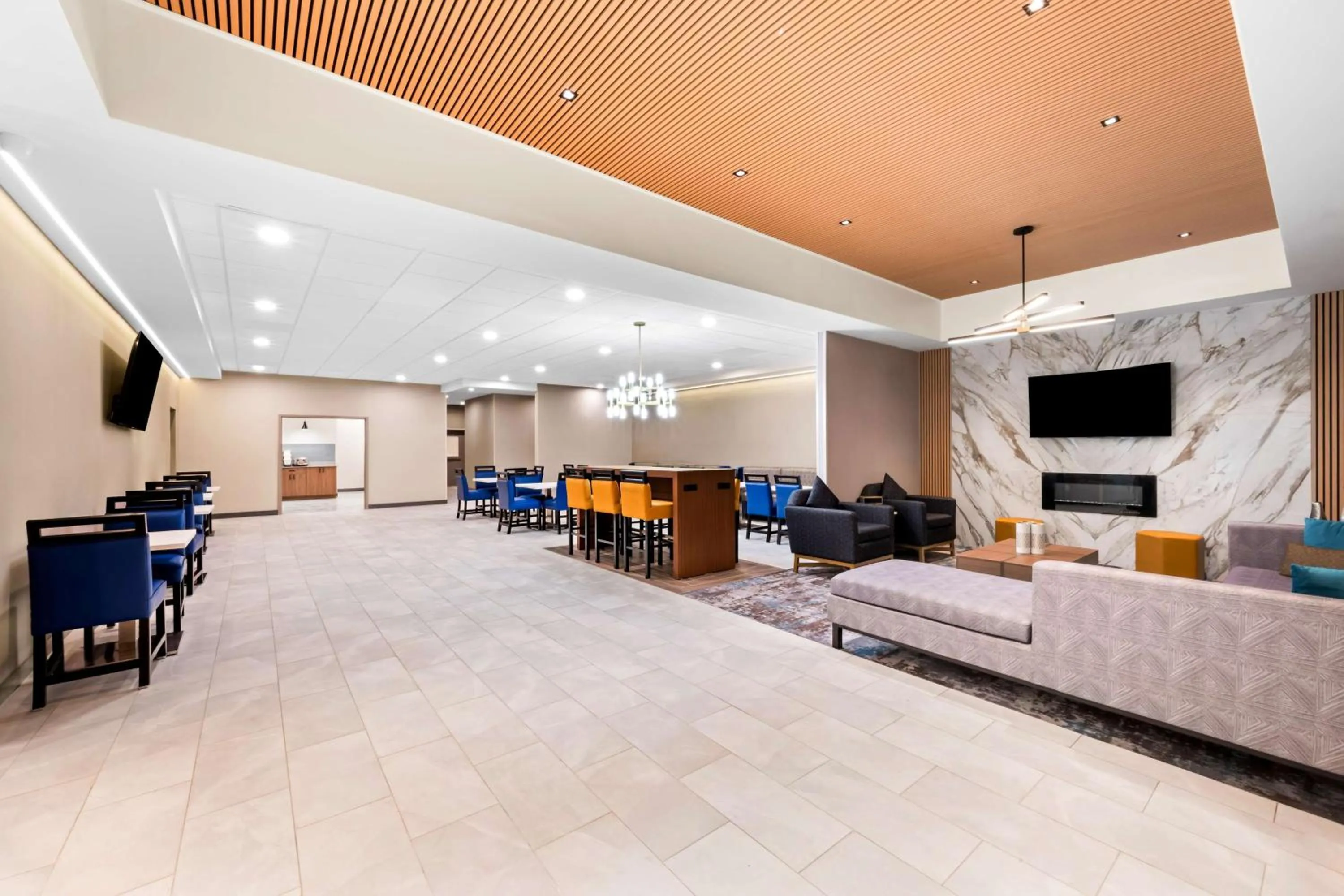 Breakfast in Best Western Niantic - New London, Mystic Area