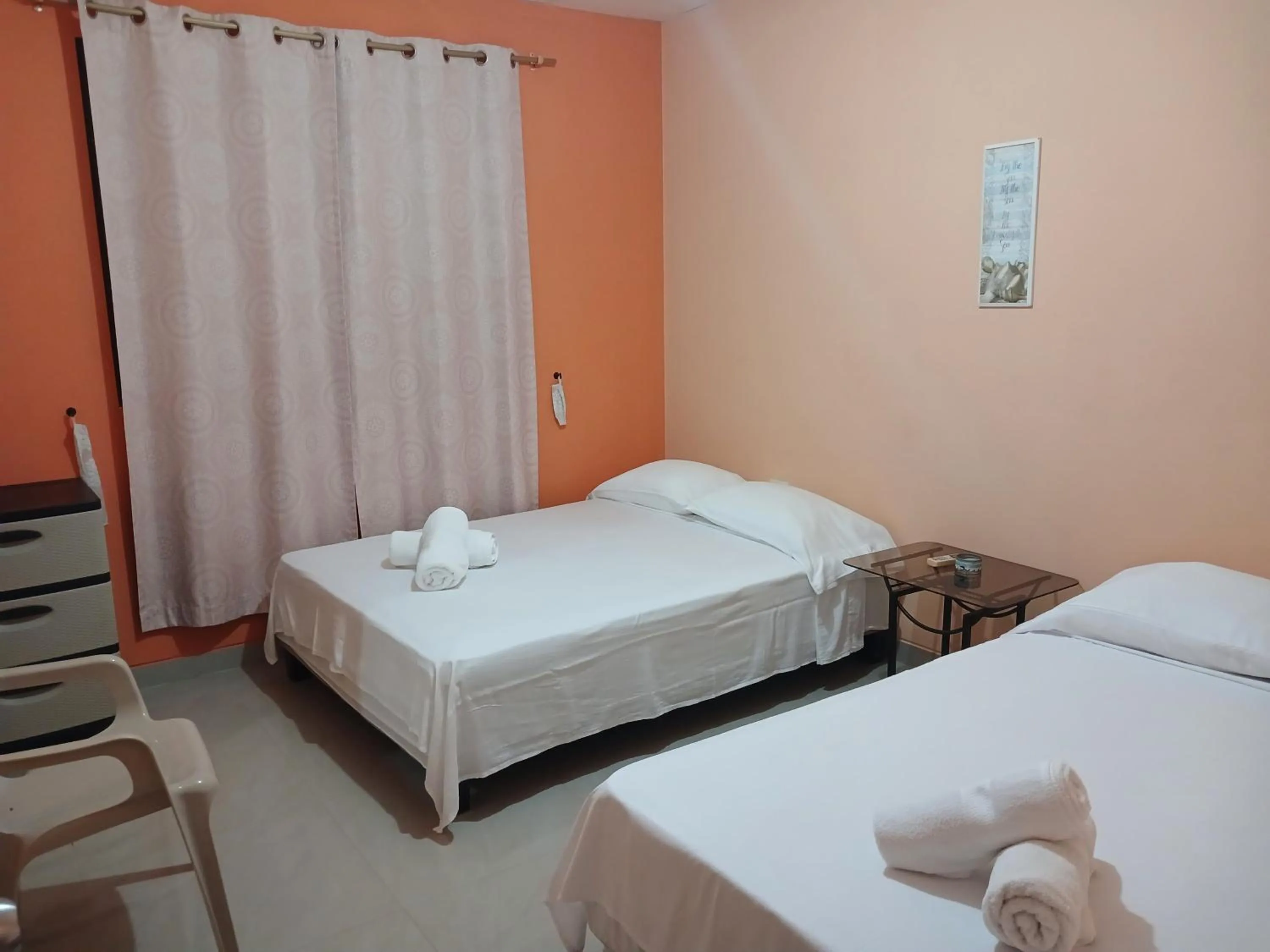 Bedroom, Bed in Suites Sonikikos