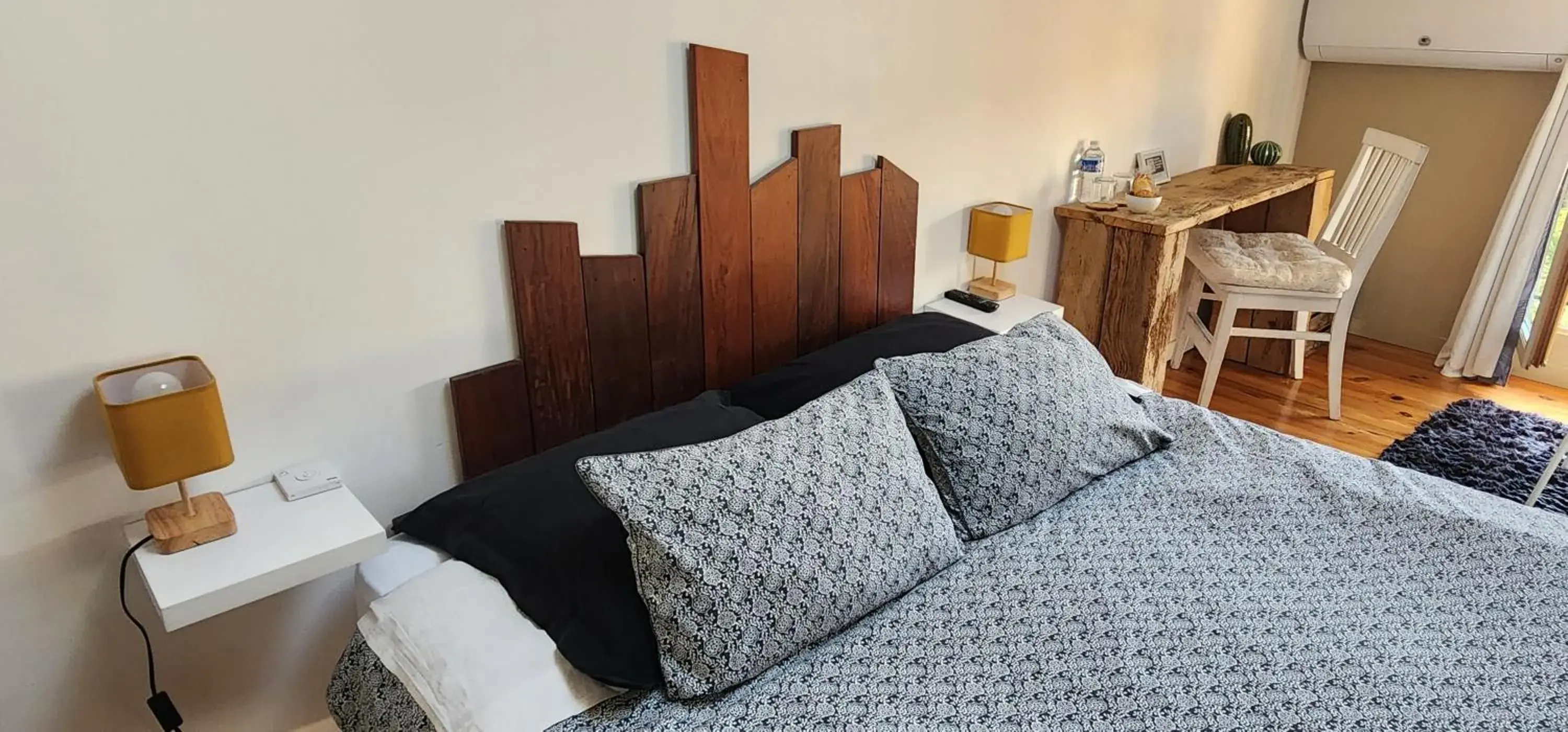 Double Room in A la maison de Sophie Double Room in A la maison de Sophie