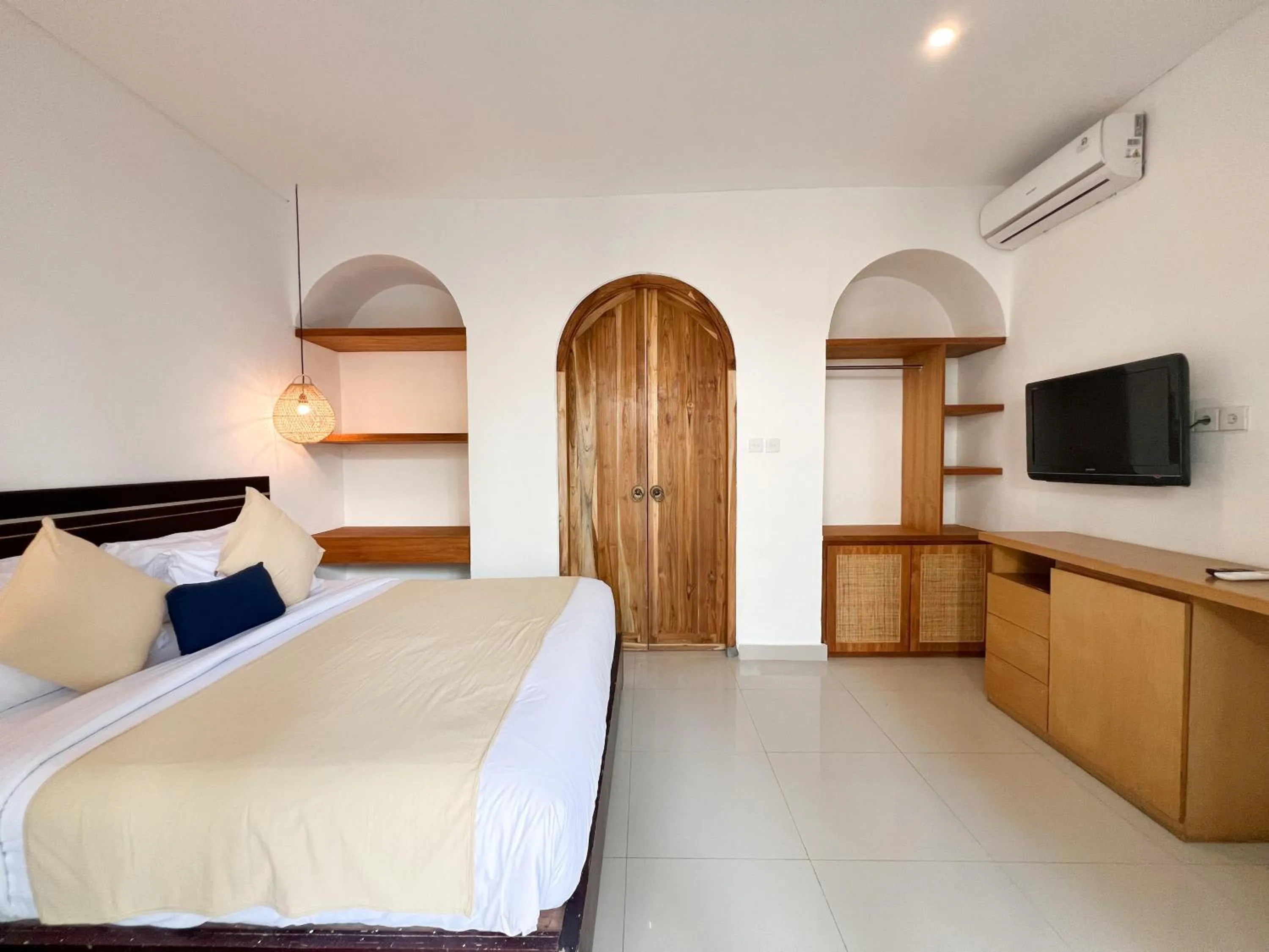 Bedroom, Bed in Apple Villas & Apartments