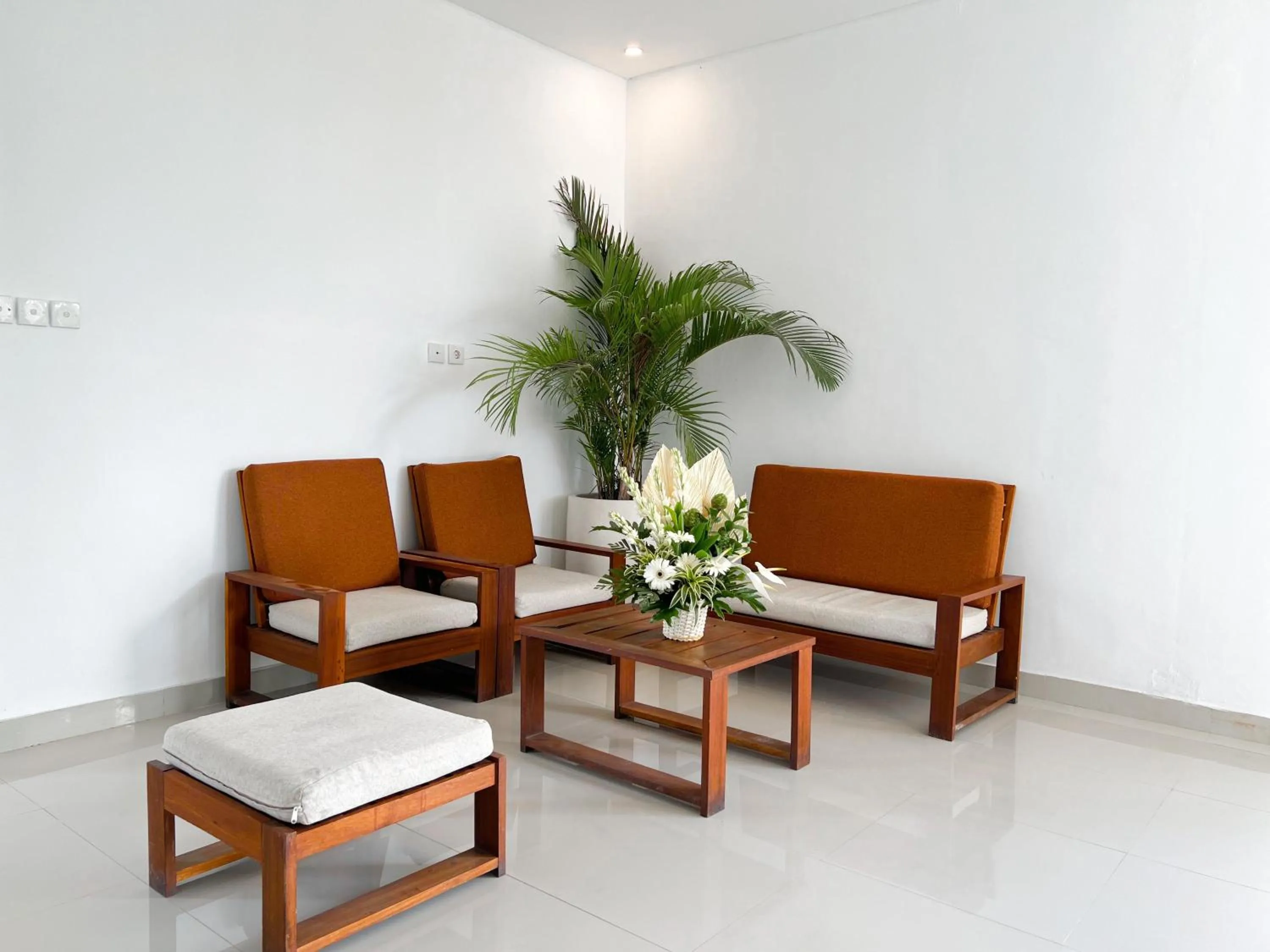Seating area in Apple Villas & Apartments