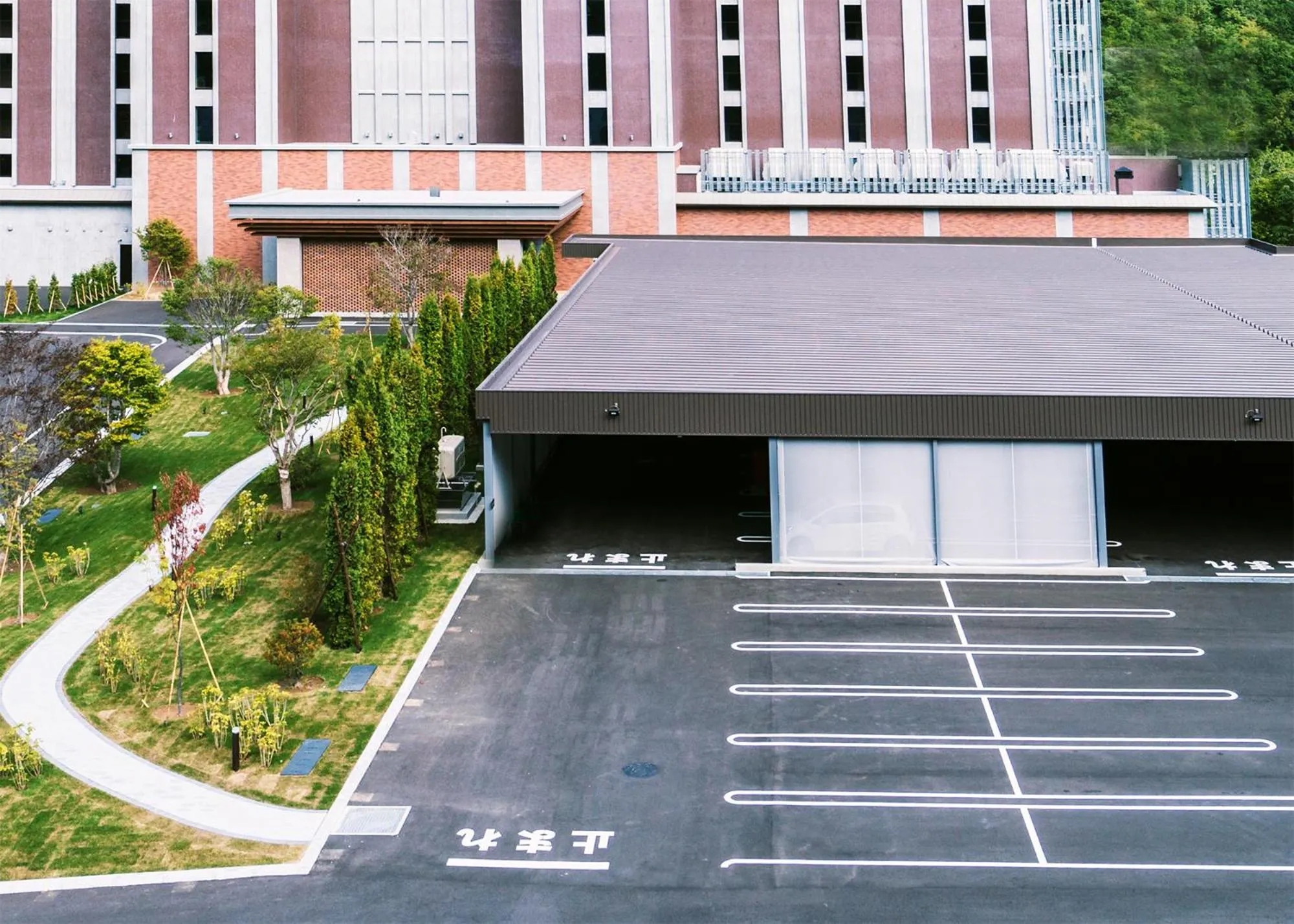 Parking in Grand Blissen Hotel Jozankei