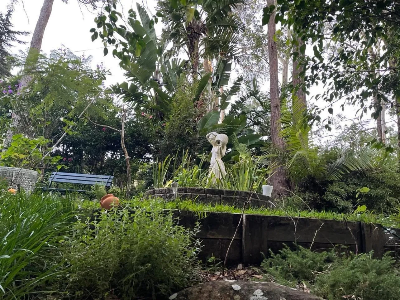 Garden in Tambaridge Bed & Breakfast