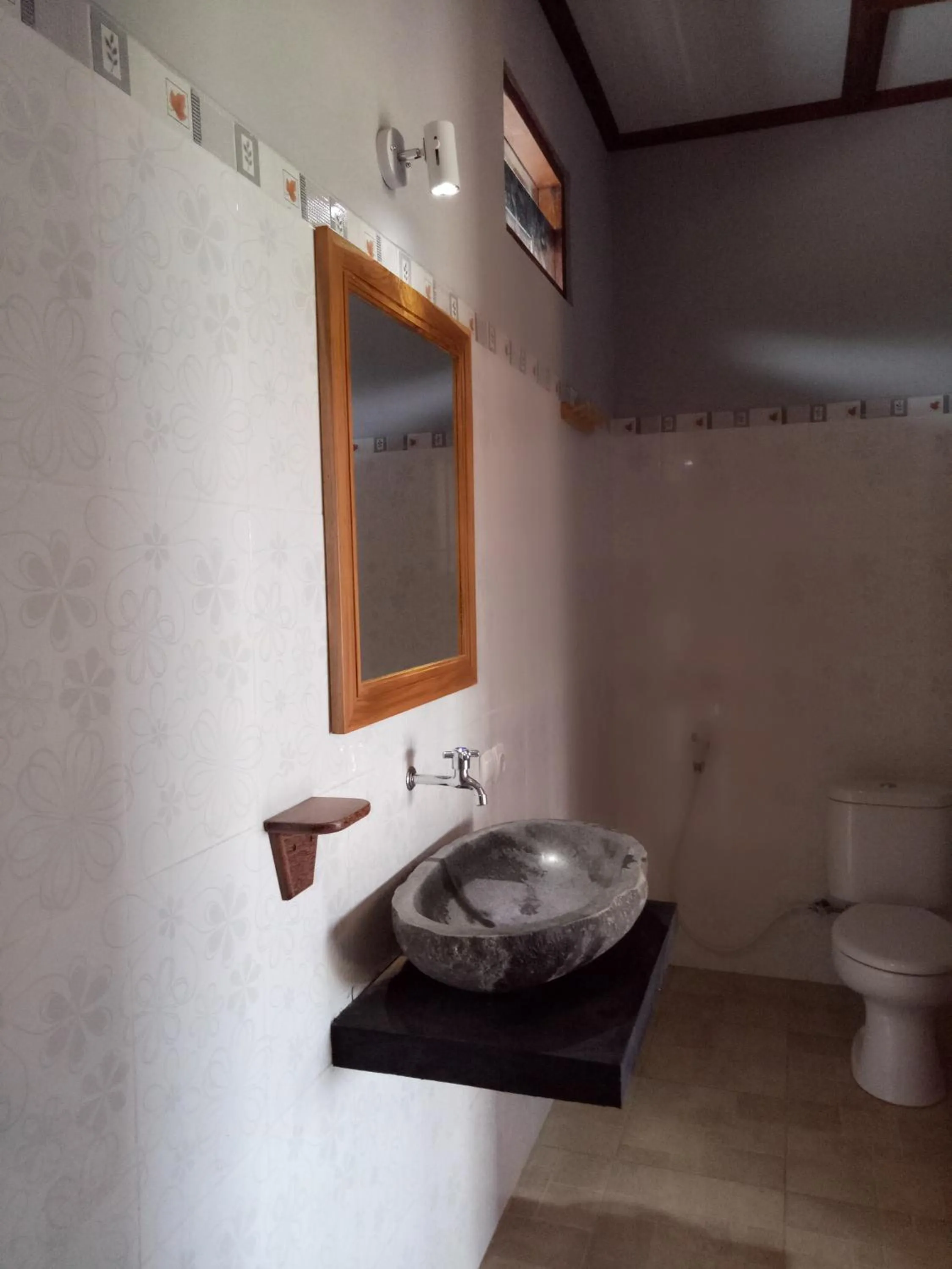 Property building in Emir Surfcamp